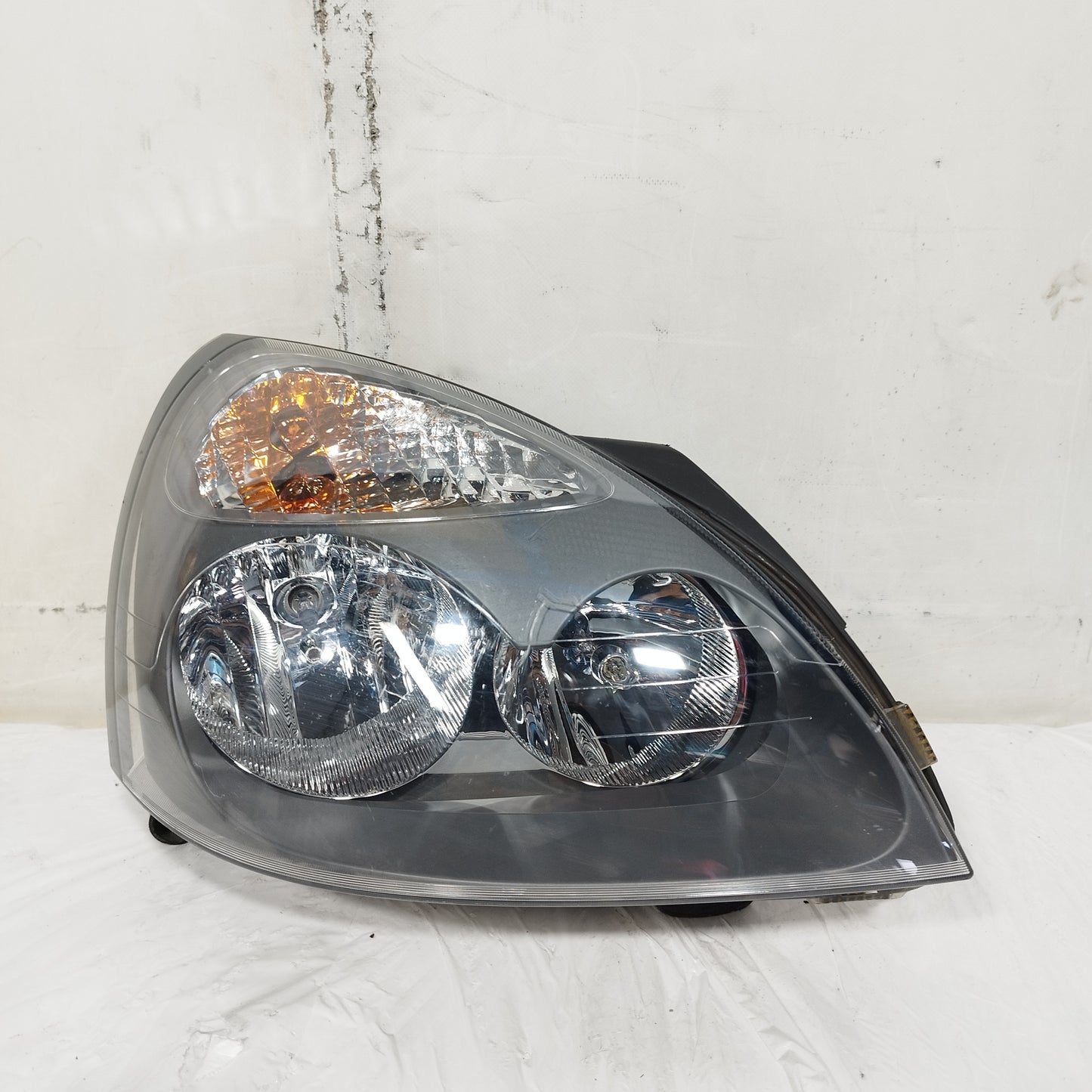 Fanale anteriore dx Renault Clio II 2001-2005 cod: 156018-00 ecoAC16706