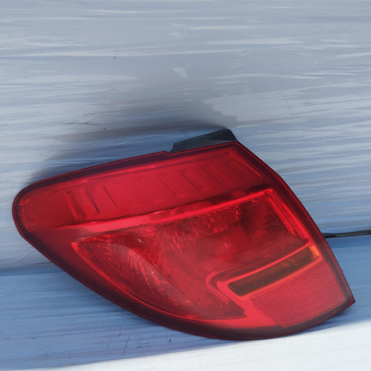 Fanale posteriore esterno sx Opel Meriva B 2012 ecoDM020