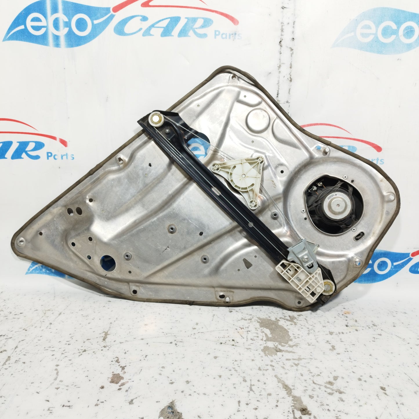 Rear right panel rack Mercedes C-Class 2009 code: A2048200542 ecoAC8810