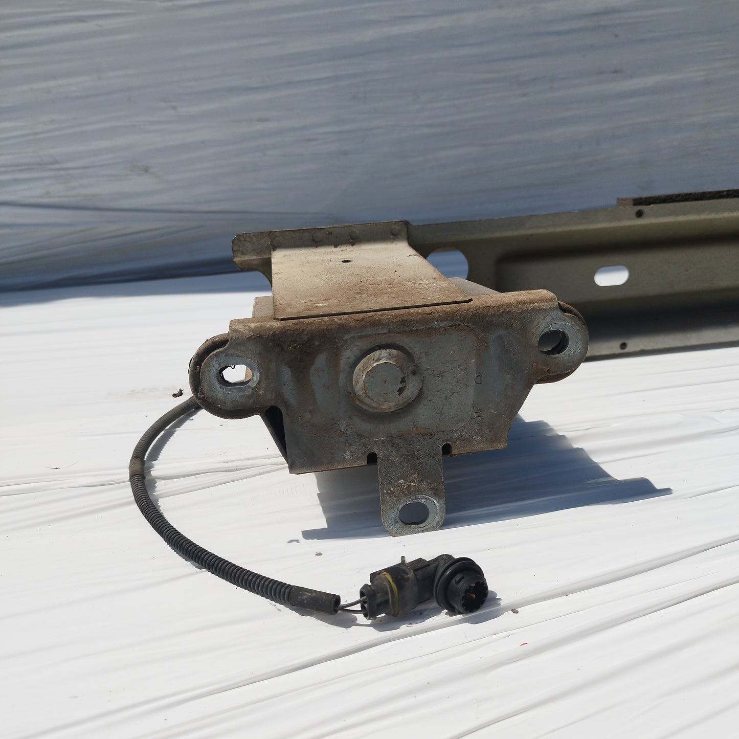 Rinforzo paraurti posteriore Fiat 500L 2015 ecoAC15764
