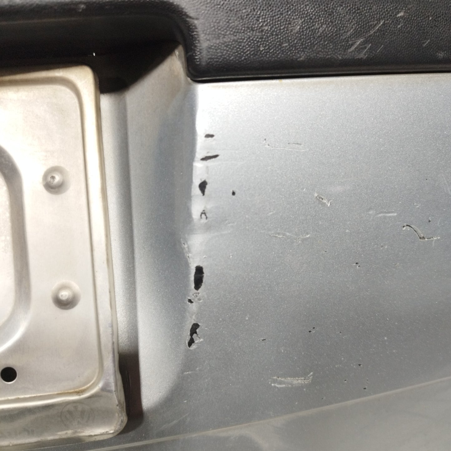 Paraurti posteriore grigio chiaro  Volkswagen Polo 2005 ecoAC9732