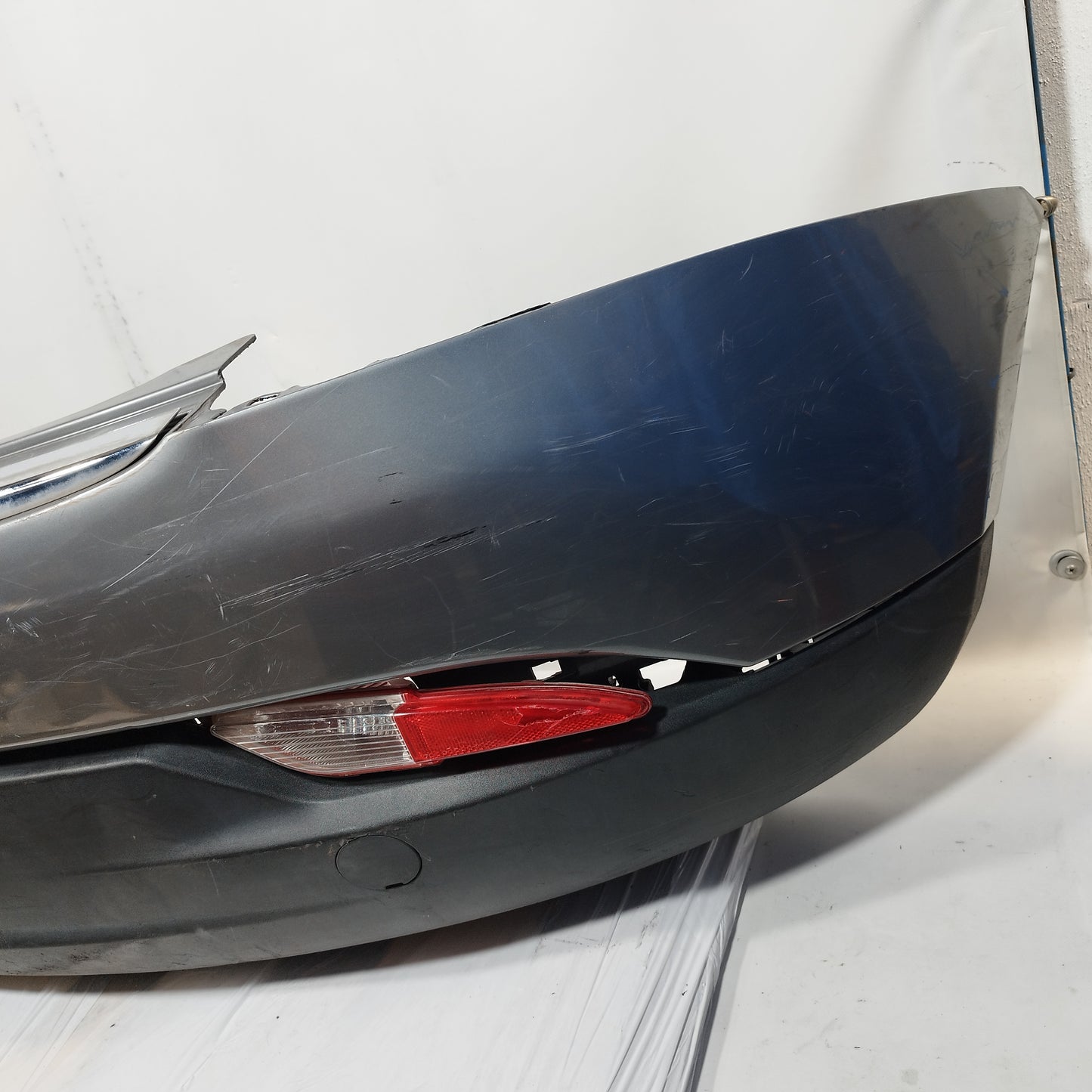 Dunkelgraue Heckstoßstange Lancia Delta 2012 ecoAC11032