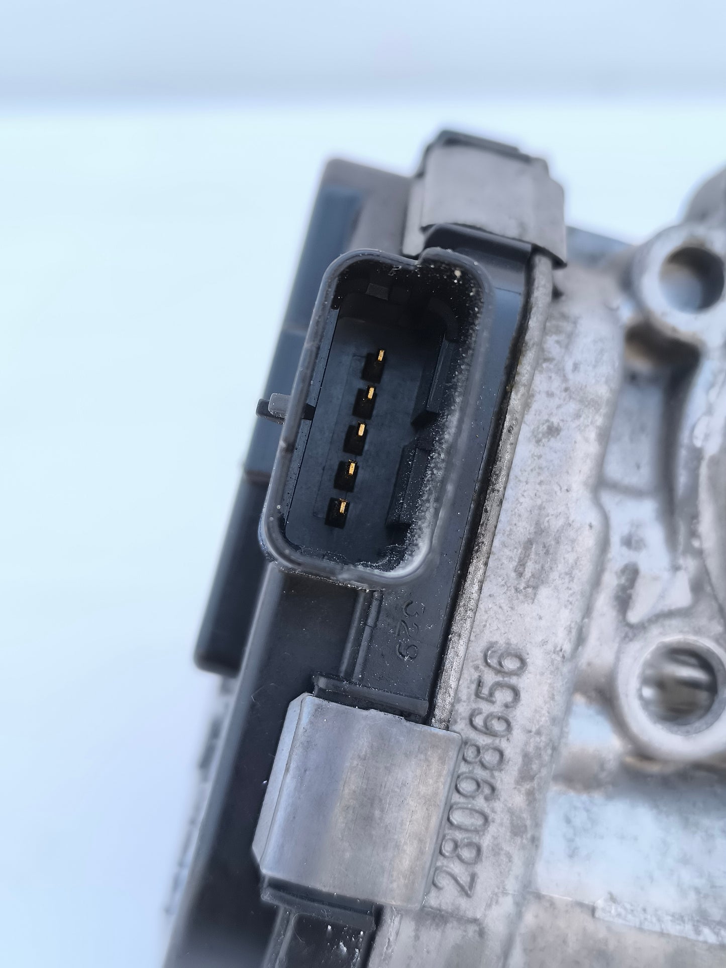 Drosselklappe Peugeot 208 1.4 D Baujahr 2012 Teilenummer 9673534480 ecoAG7121