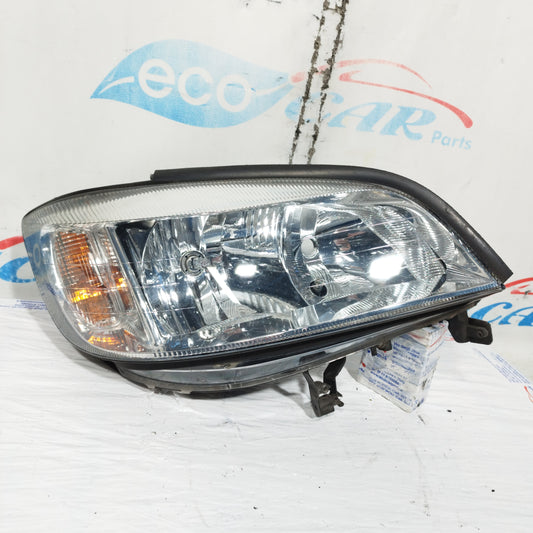 Front right headlight Opel Zafira 2003 ecoAC10869