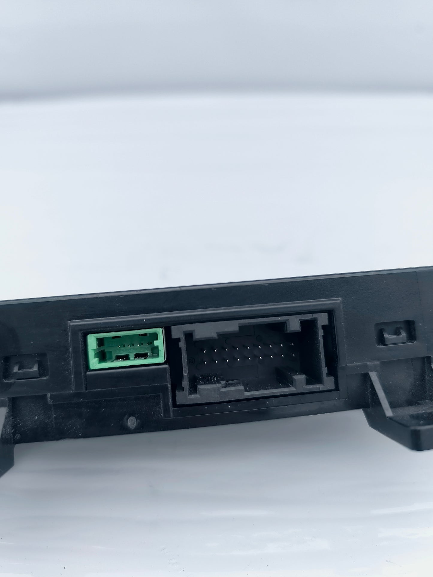 Bluetooth Control Unit Peugeot 3008 2015 Code: 9824679080 ecoAG6573