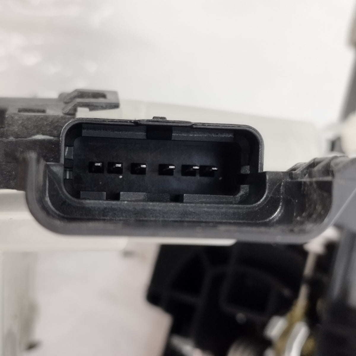 Serratura posteriore sx Citroen C3 III 20216-2024 6 pin cod: 16942940 ecoAC17217