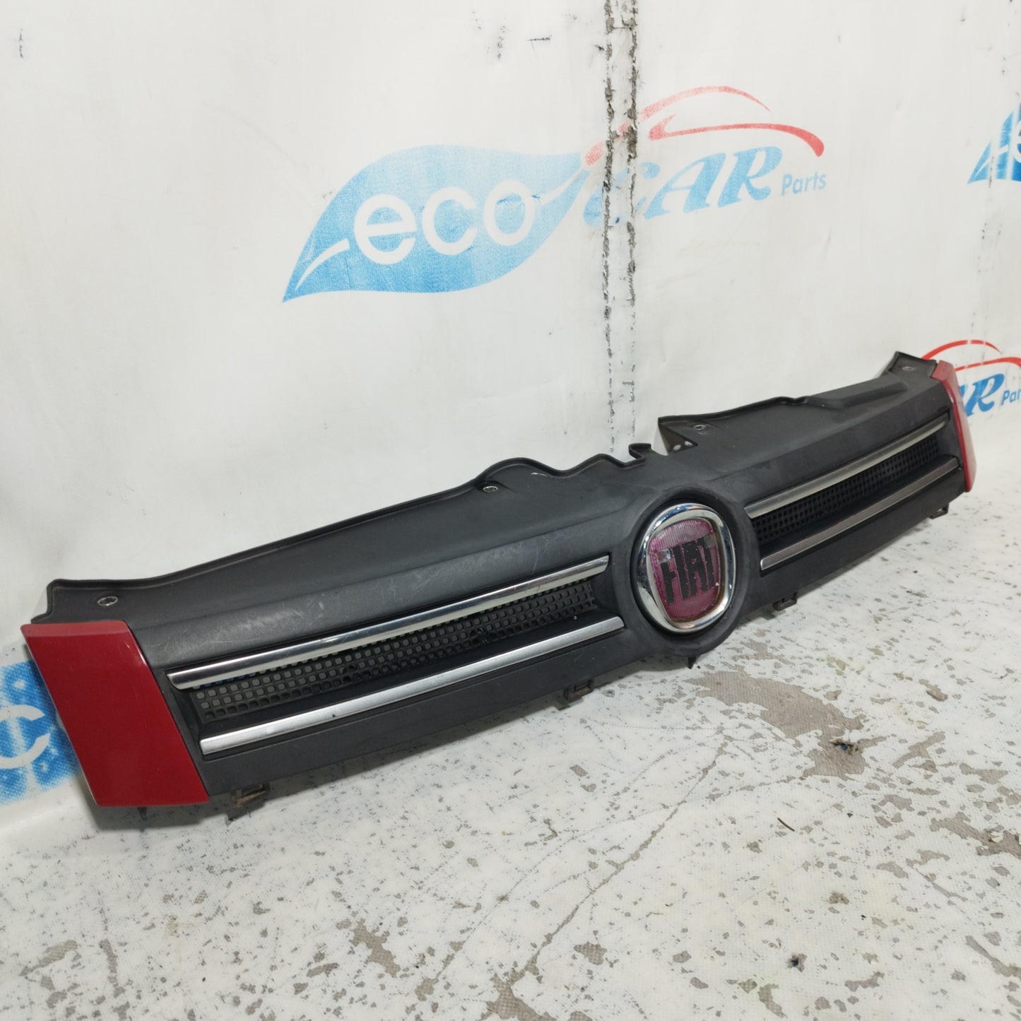 Roter Kühlergrill Fiat Panda 2008 ecoAC10020