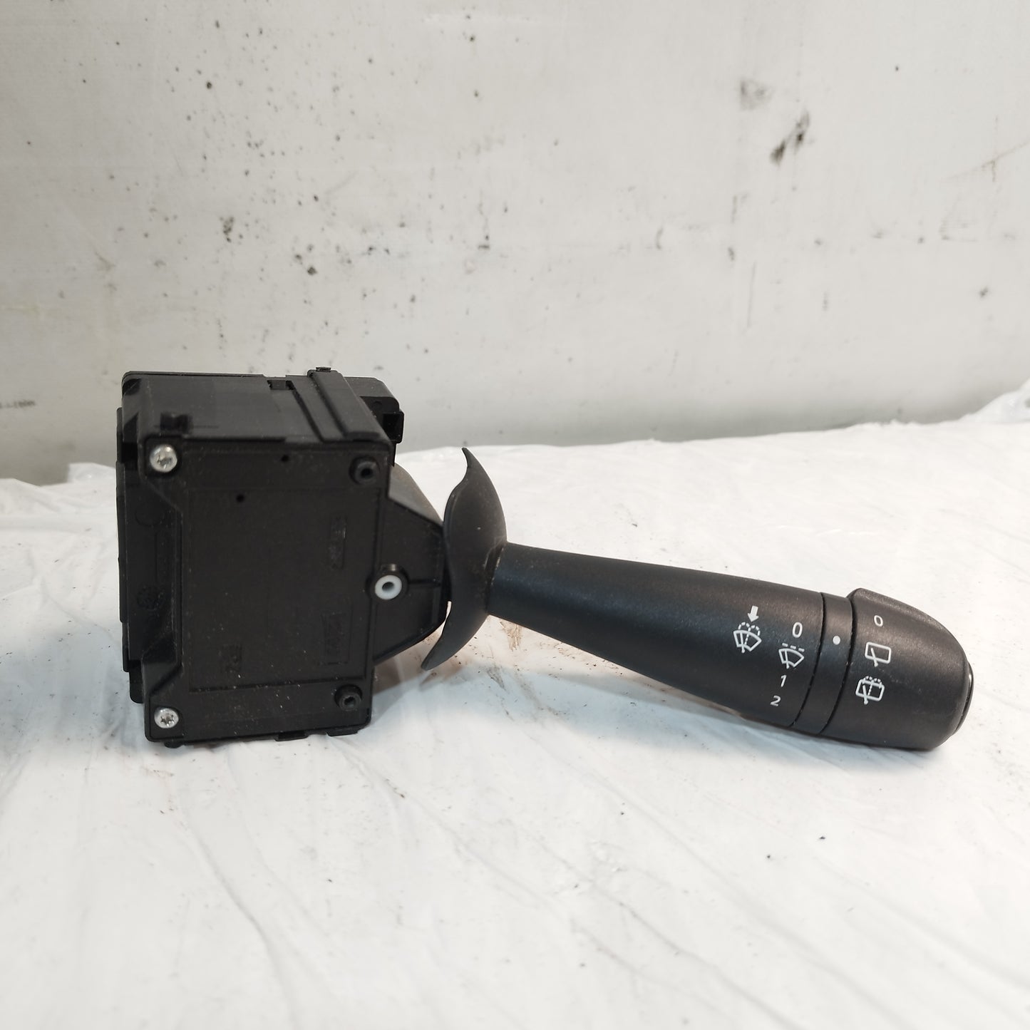 Leva comando tergicristallo Dacia Sandero II (B8) 2012-2020 cod: E10645659 ecoAC16354