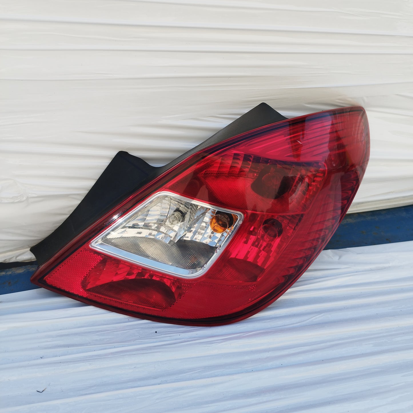Fanale posteriore dx Opel Corsa D 5 porte 2006-2014 cod: 13188046 ecoDM449