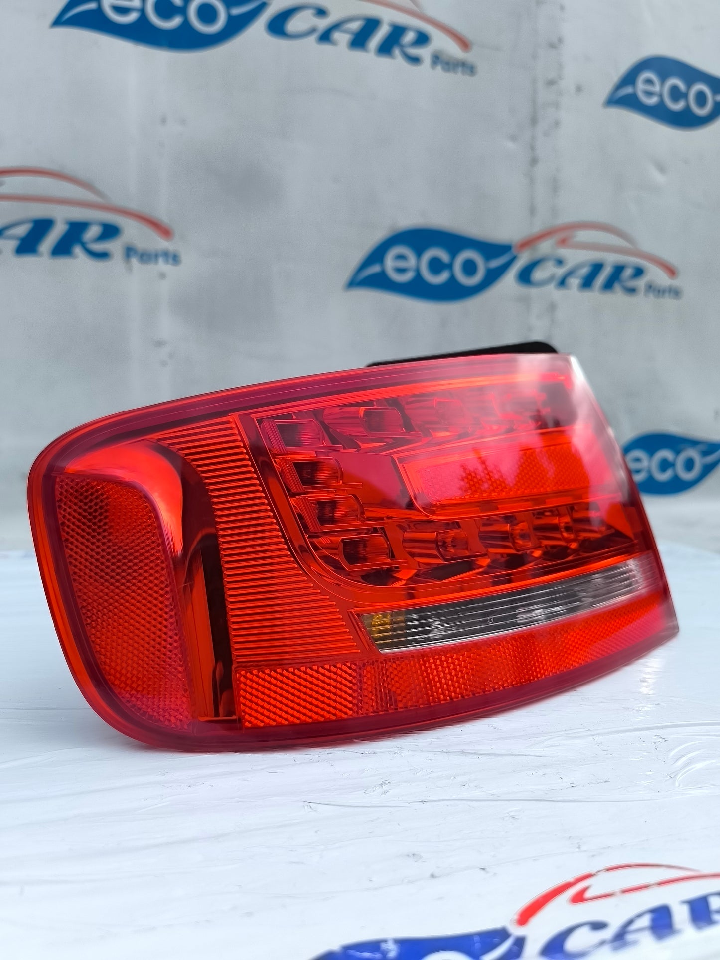 Audi A4 B8 ecoAG5770 external rear light left