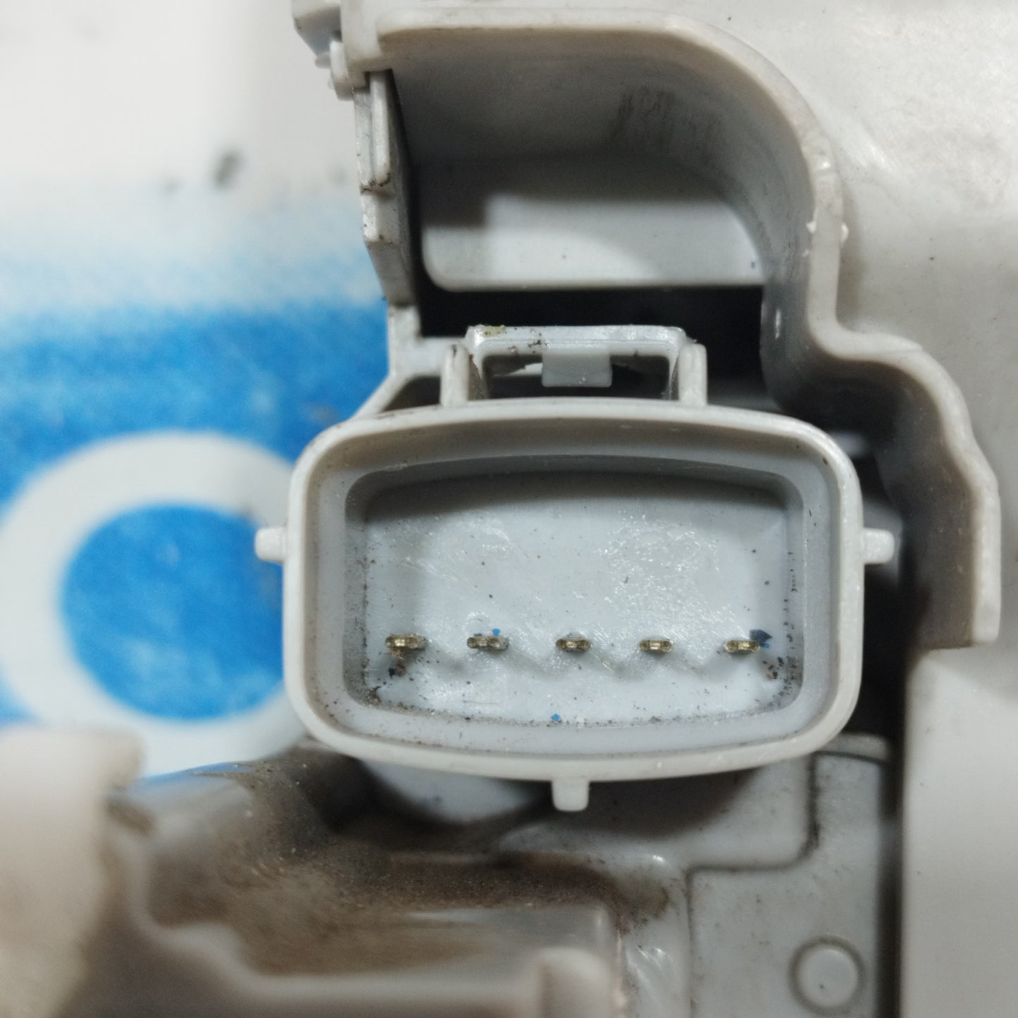 Front left lock Lancia Ypsilon 2012 code: 51833750 5 Pin ecoAC10264