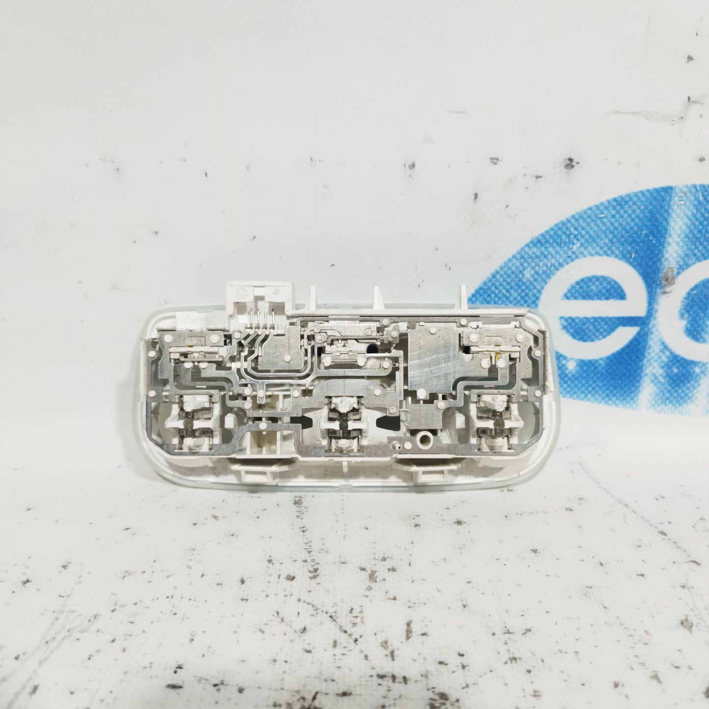 Courtesy light Renault Megane 2012 code: 264300008R ecoAC8802