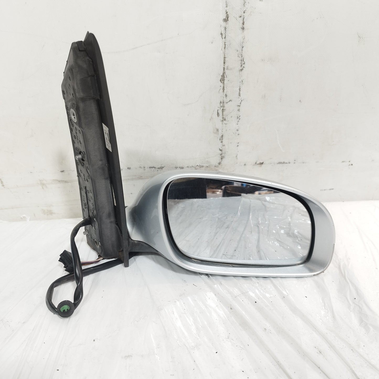 Specchietto elettrico anteriore dx grigio Volkswagen Touran (1T1 / 1T2 / 1T3) 2003-2010 6 fili ecoAC16515