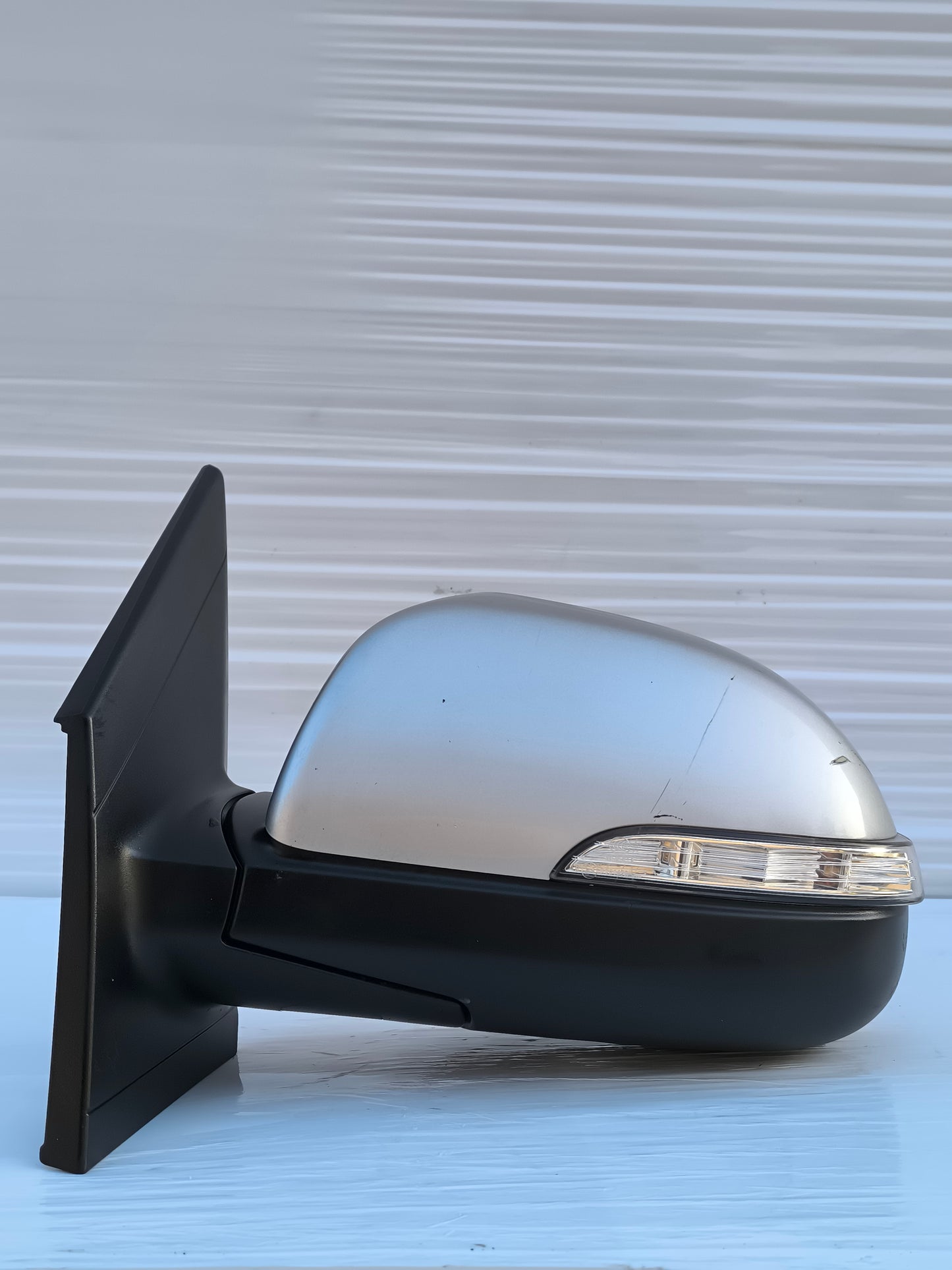 Specchietto sx grigio argento SsangYong Korando anno 2012 10 PIN ecoAG7817