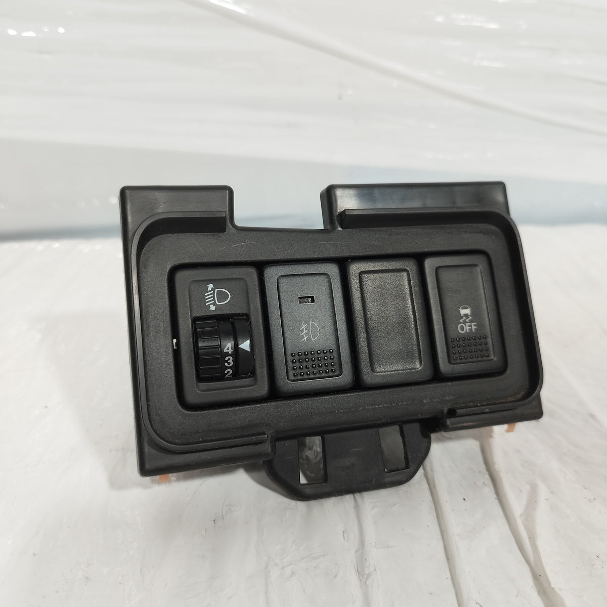 Pulsantiera regolazione luci Suzuki Swift IV (FZ/NZ) 2010-2017 cod: 73835-68l0 ecoAC16872