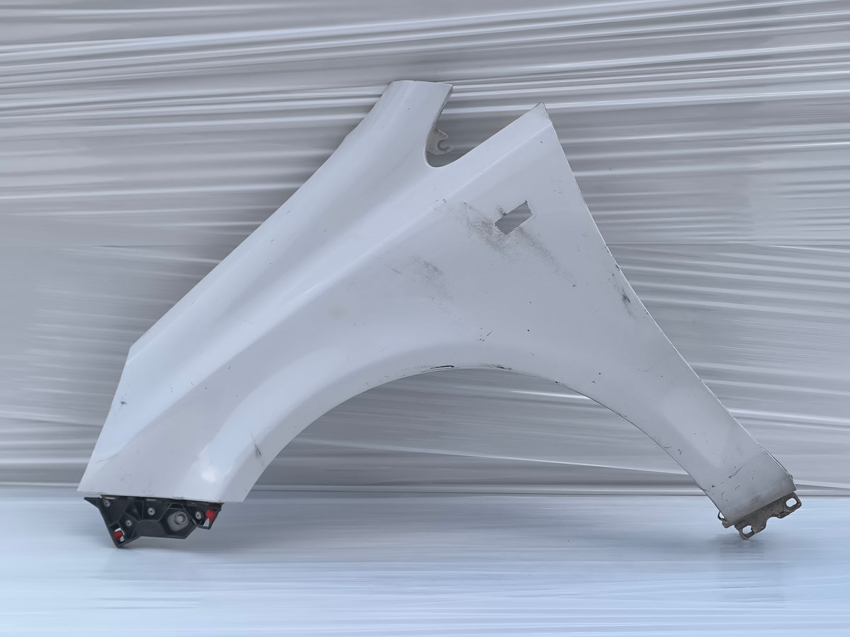 Parafango sx bianco Opel Corsa D anno 2006-2014 3/5 porte ecoAG9996