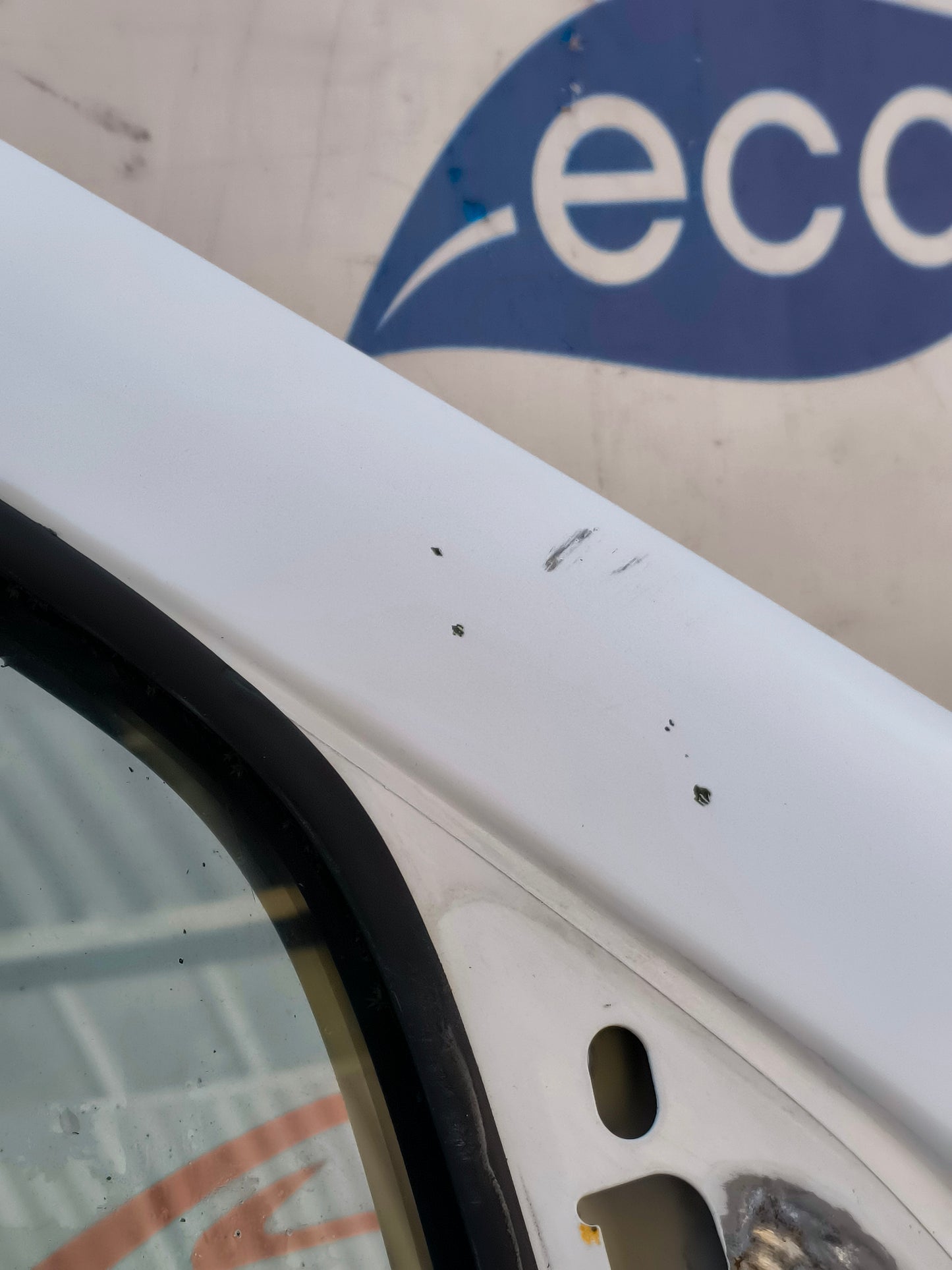 Weiße vordere rechte Tür Fiat Strada 2000 ecoAG6070