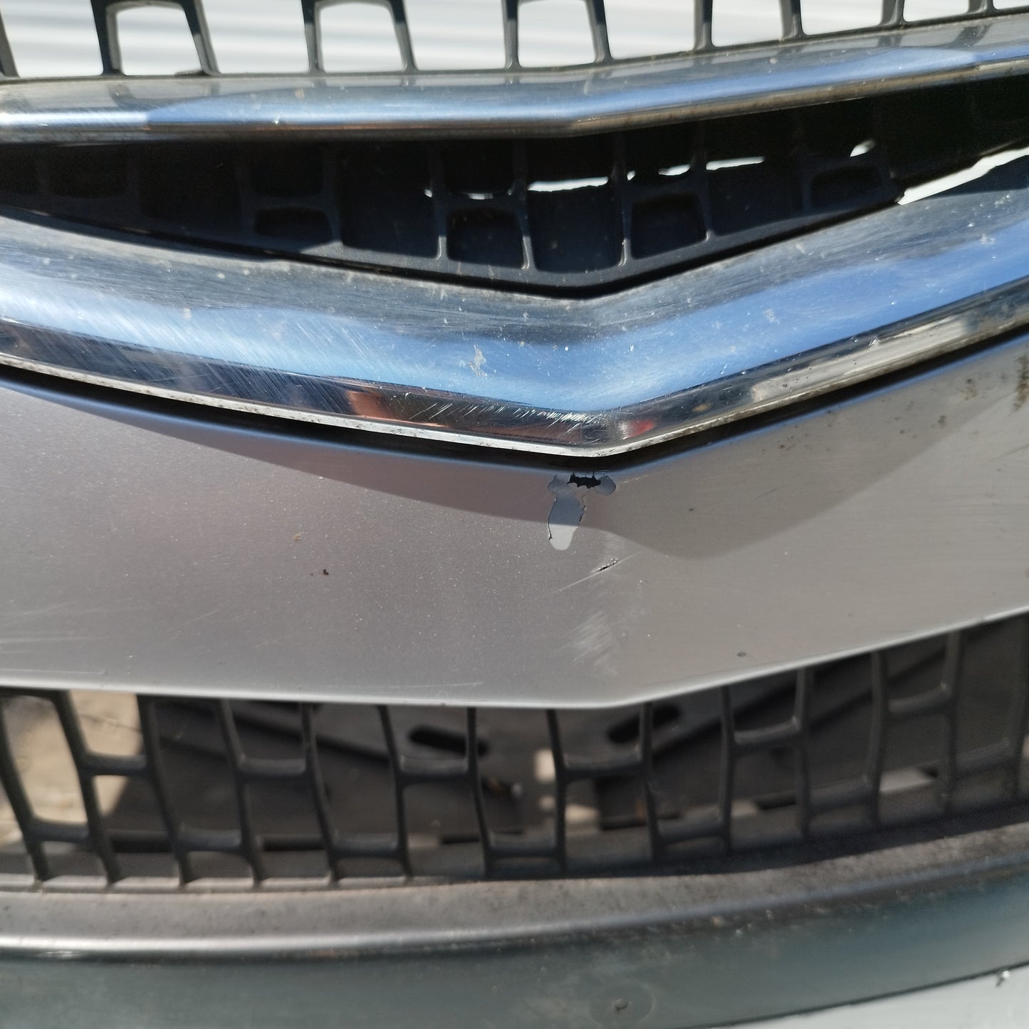 Paraurti anteriore grigio Lancia Delta III (844) 2011-2014 cod: 735452753 ecoDM146