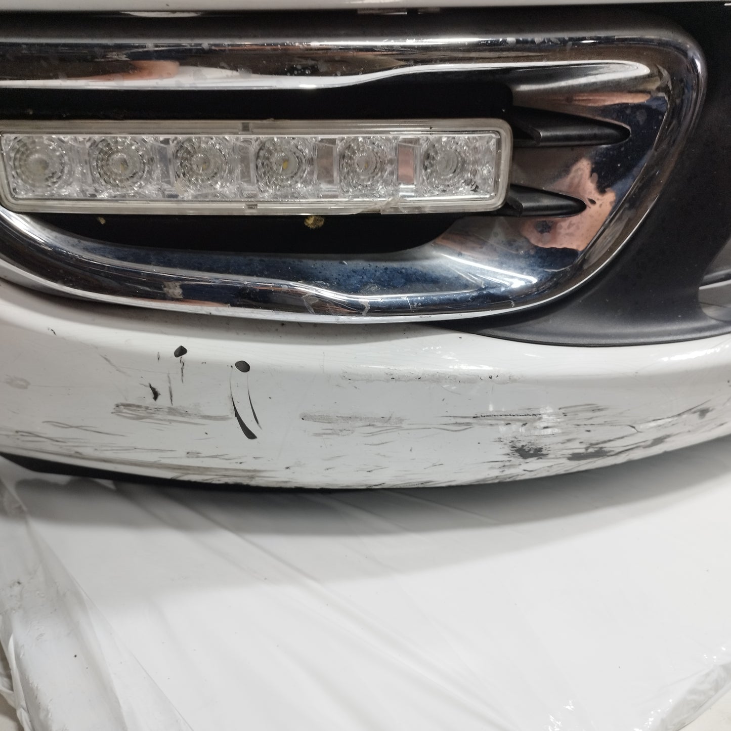 Paraurti anteriore Bianco Citroen C3 Picasso 2009 ecoAC14197