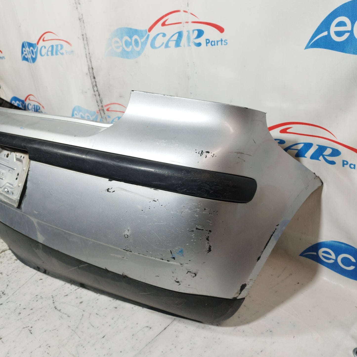 Paraurti posteriore grigio chiaro  Volkswagen Polo 2005 ecoAC9732