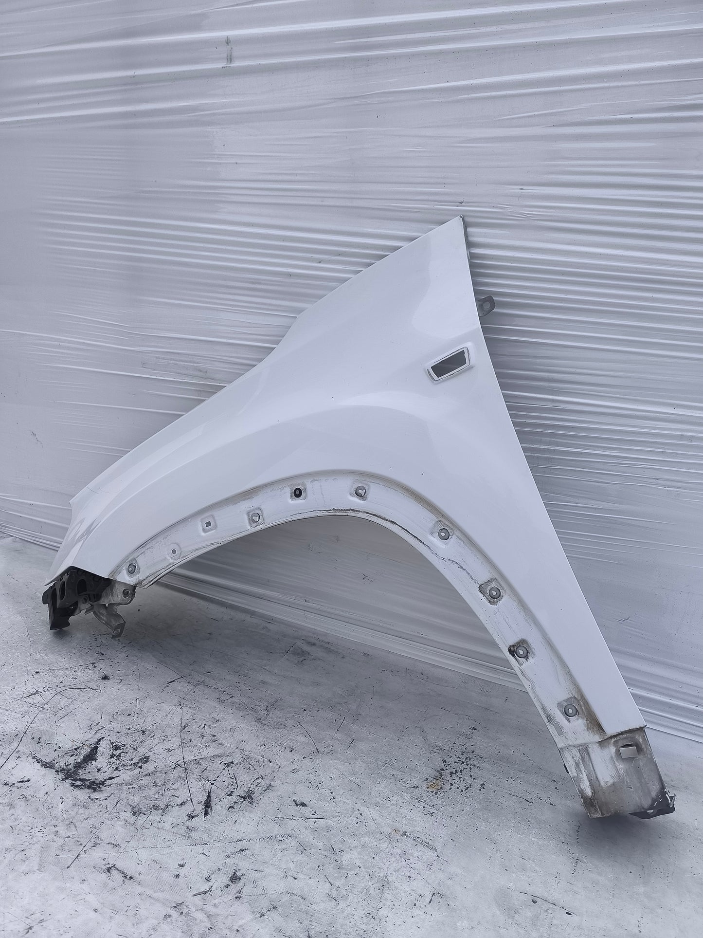 Parafango sx Chevrolet Orlando anno 2011-2015 bianco ecoAG8210