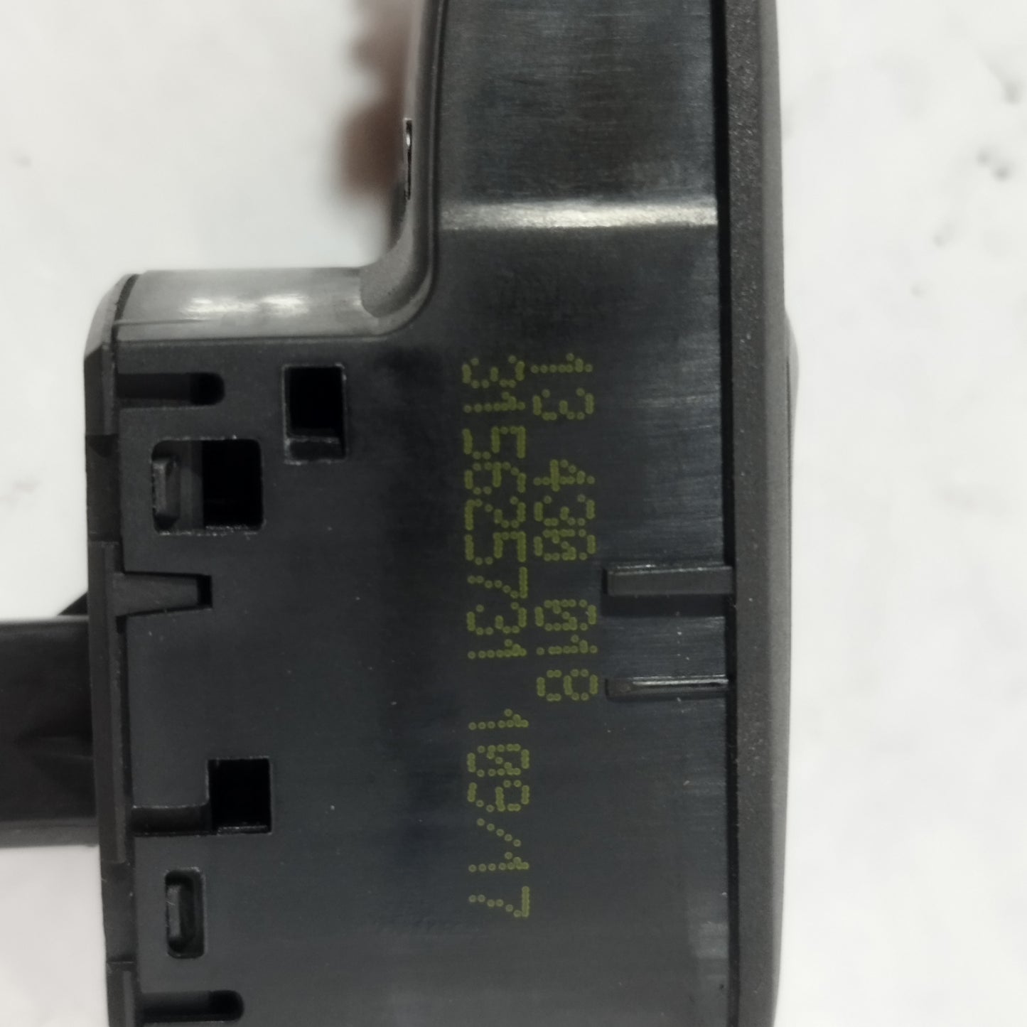 Pulsante alzavetro anteriore dx Opel Corsa E 2017 Cod: 13430018 ecoAC13683