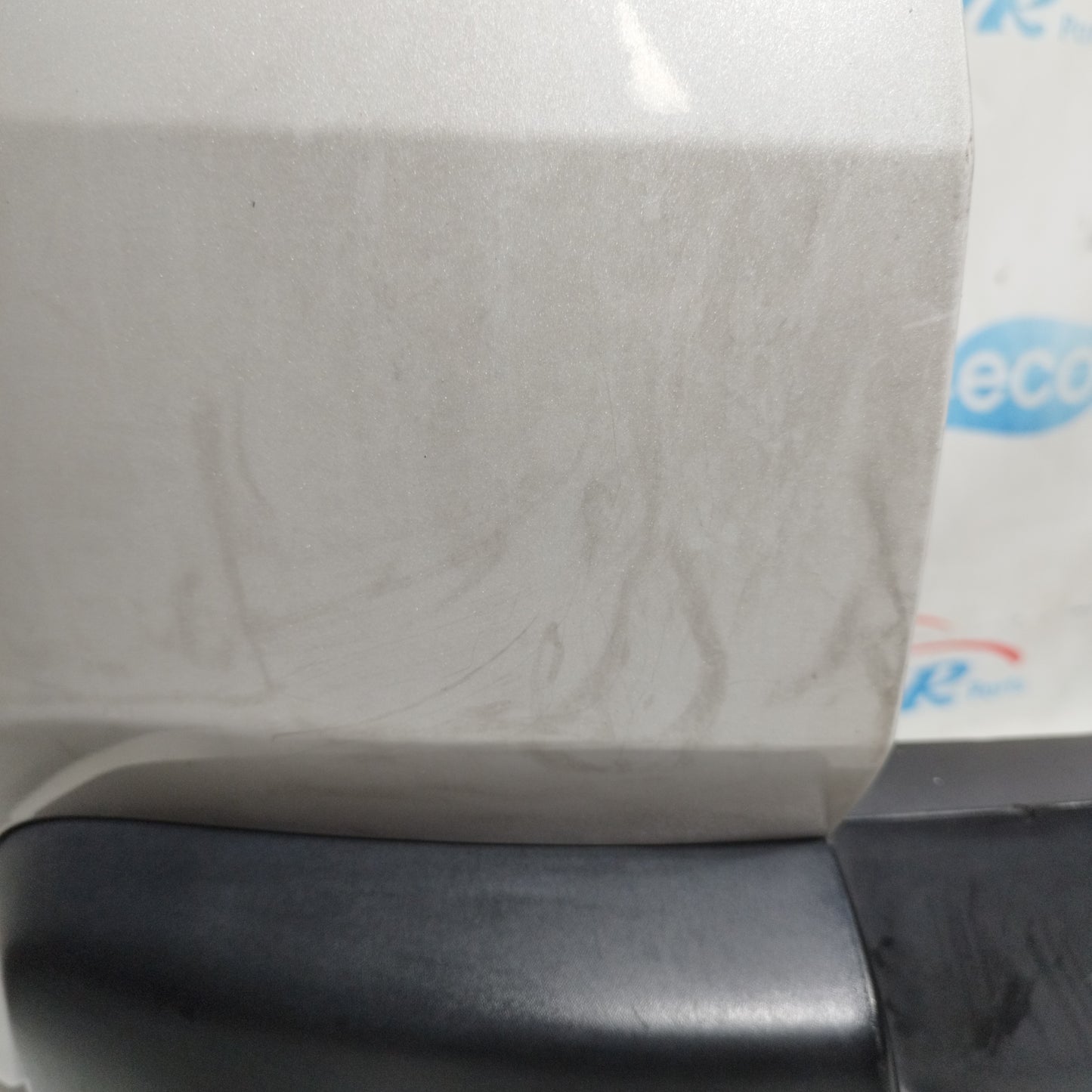 Pearl White Rear Bumper Peugeot 3008 2011 ecoAC9583