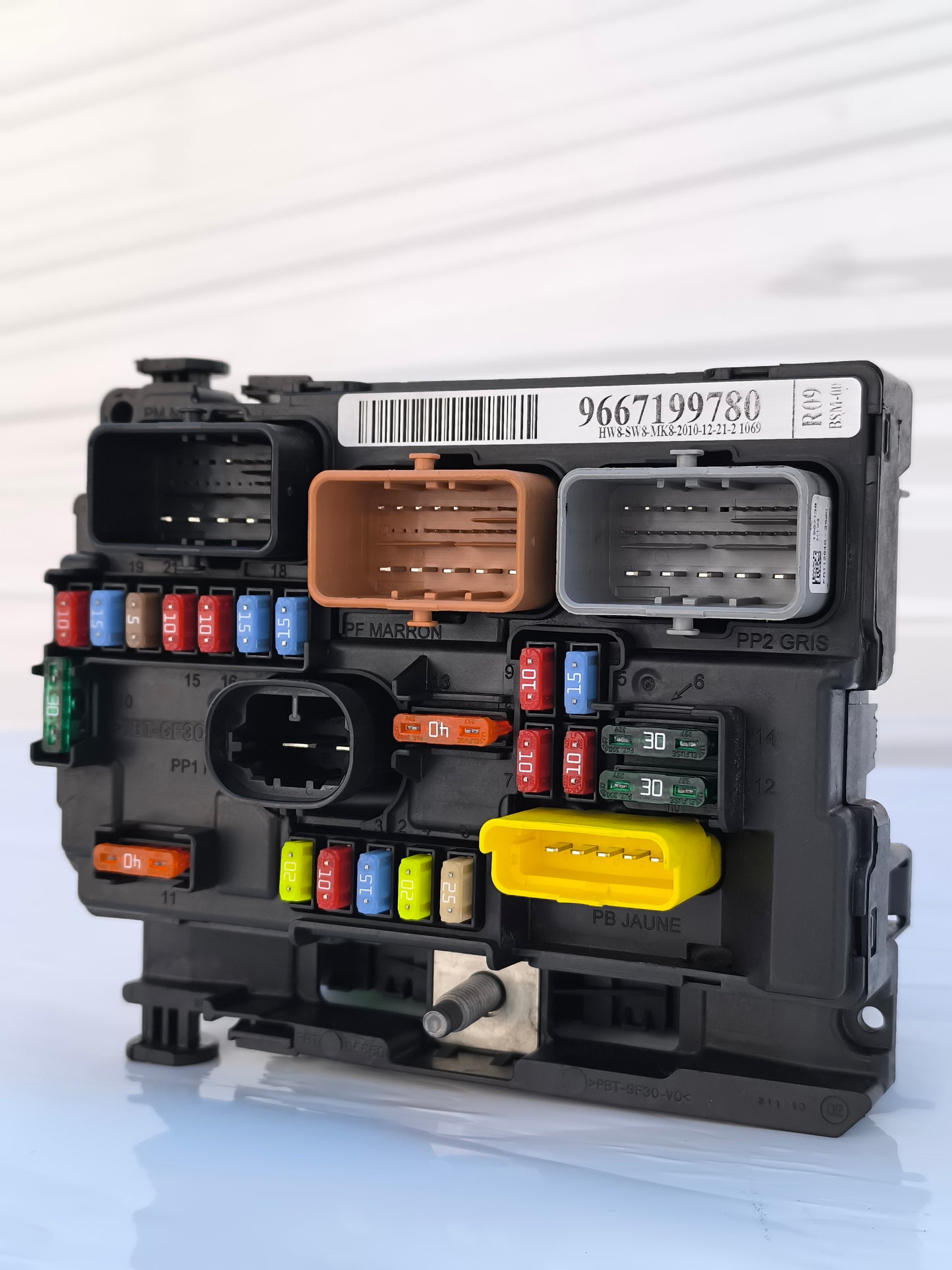 Centralina BSM Peugeot 207 / Citroen C3 2005-2015 cod: 9667199780 R09 ecoAG8171