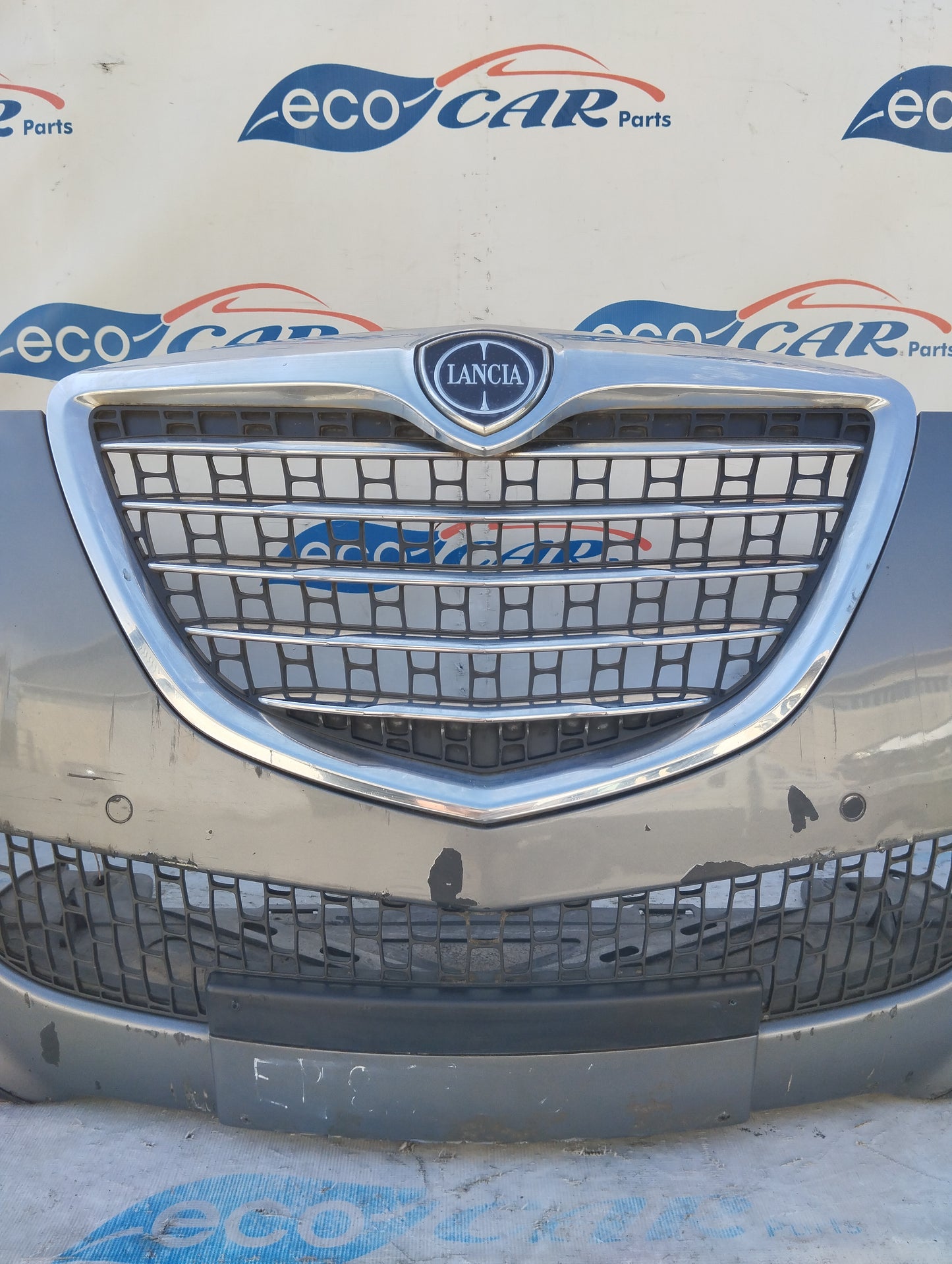 Paraurti anteriore grigio maserati Lancia Delta 2010 ecoAG5654