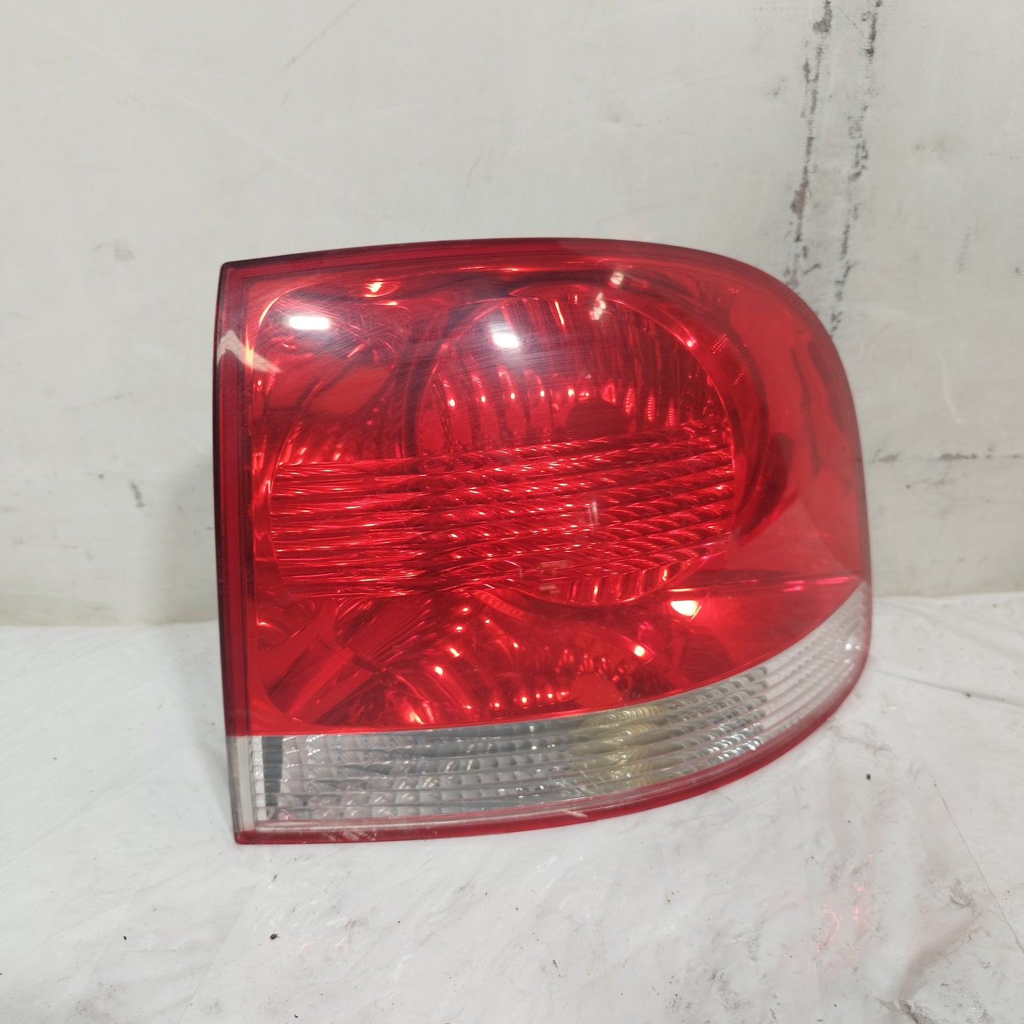Fanale posteriore esterno dx Volkswagen Touareg I (7L) 2003-2007 cod: 28258002 ecoAC16728