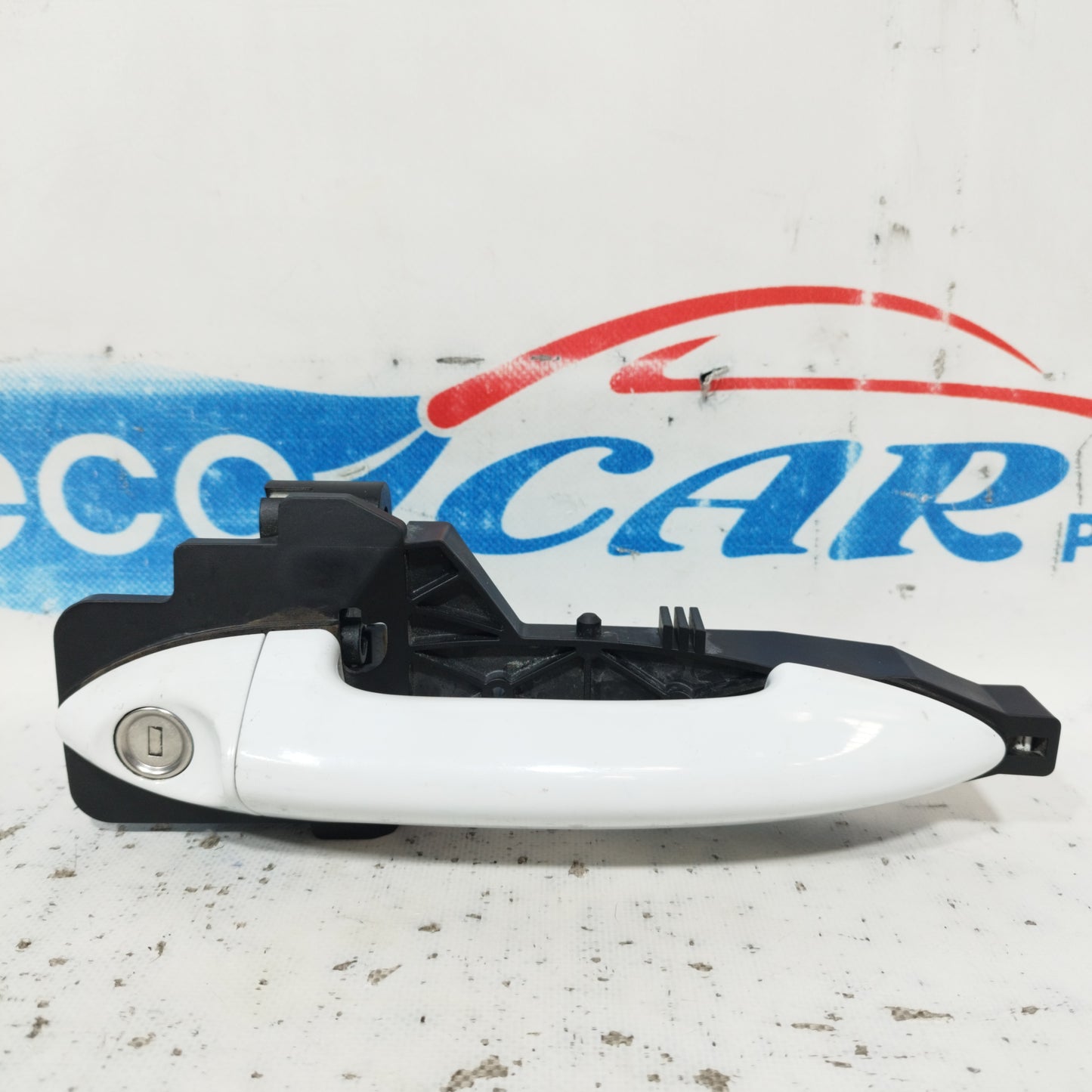 Front Left Outside Handle White Kia Venga 2016 ecoAC9657