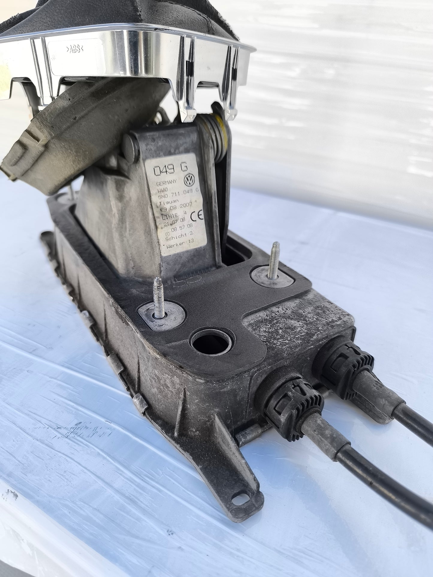 Leva cambio con cavi Volkswagen Tiguan 2.0 TDI 6M cod: 5N0711049G ecoAG7668