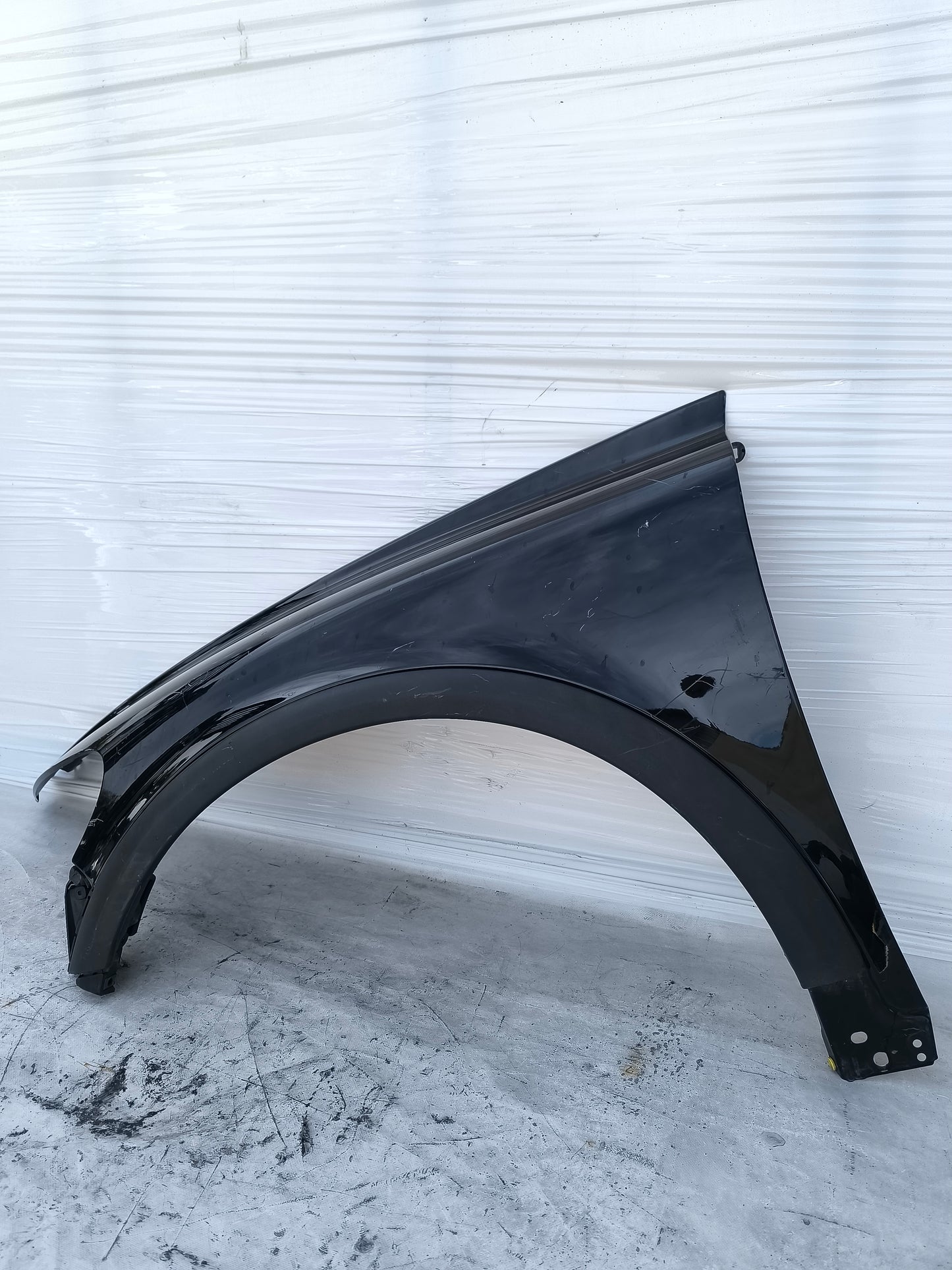 Parafango sx Volvo C30 2010 nero ecoAG8219