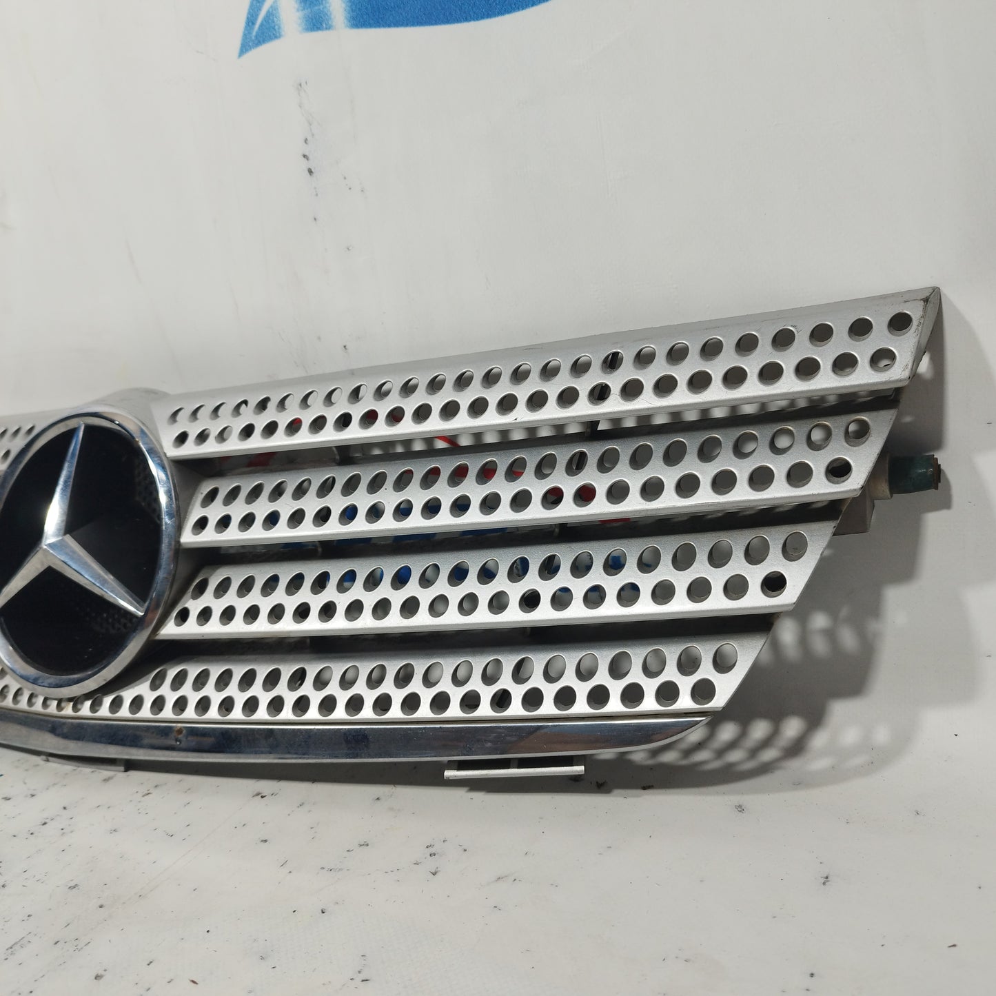 Mercedes C-Klasse W203 2005 ecoAC8922 Zentralgrill