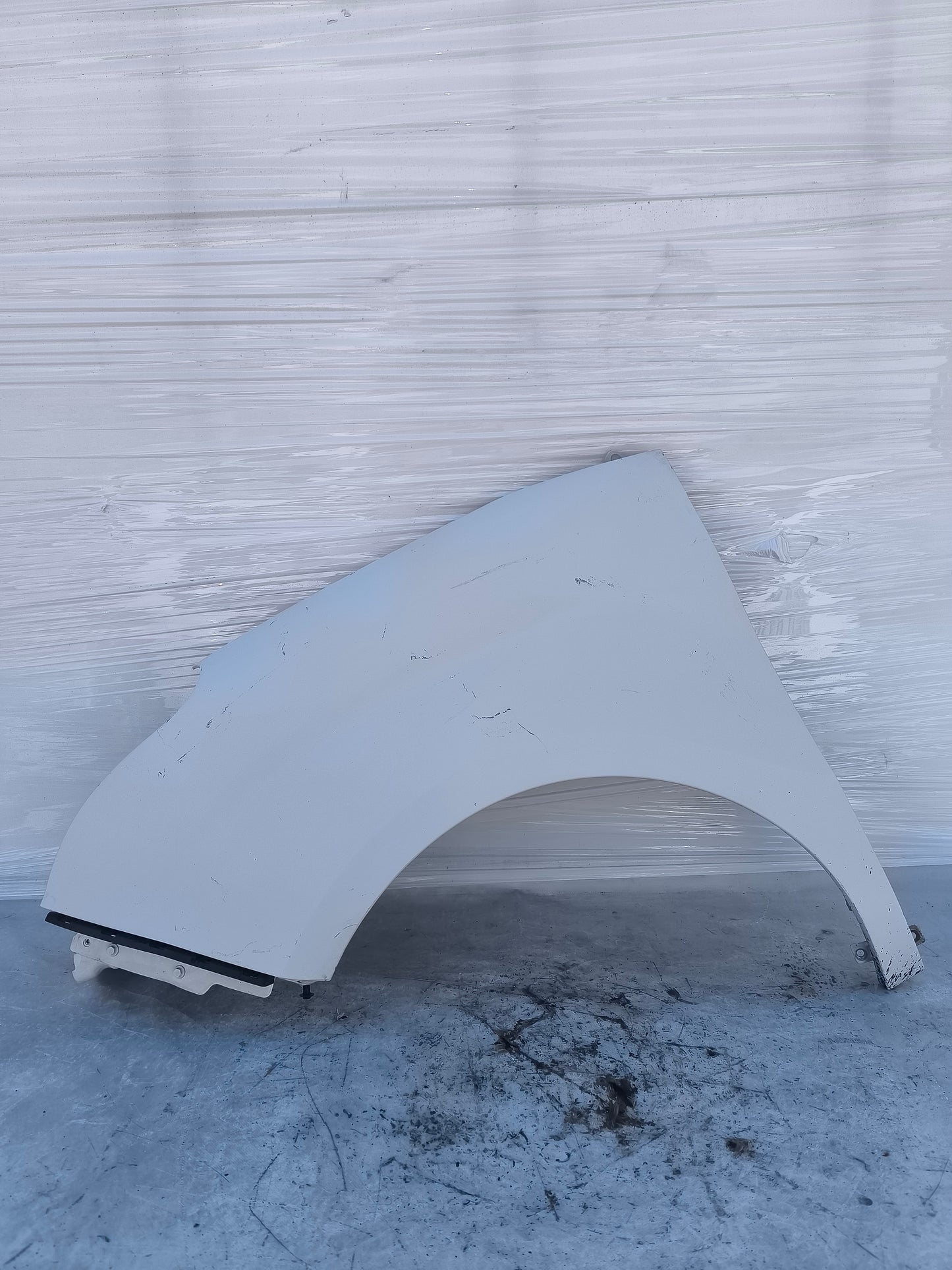 Parafango sx bianco Fiat Doblò anno 2011 ecoAG8308