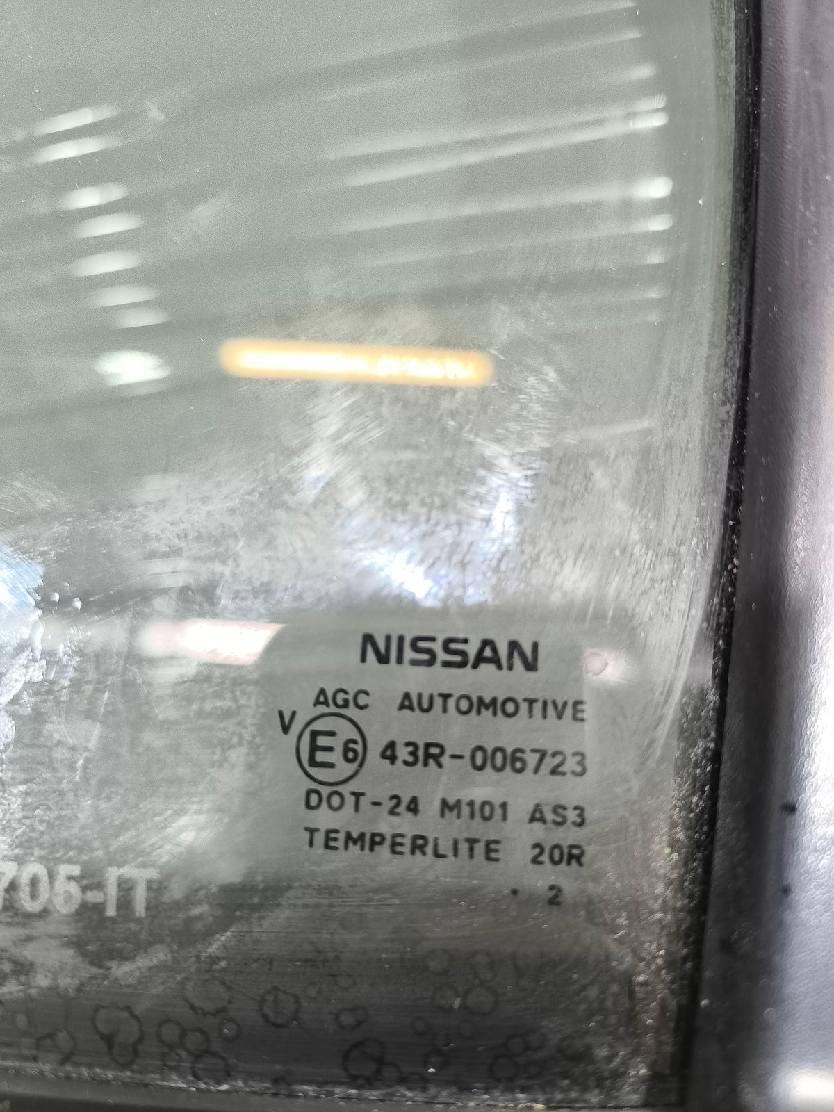 Sportello posteriore sx bianco Nissan Qashqai (J10) 2007-2013 ecoAG9696