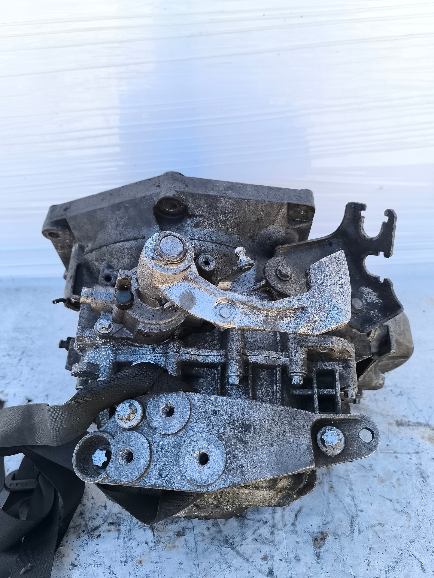 Venduto Cambio manuale Opel Insignia 2.0 D anno 2009 6M cod: 55569882 ecoAG8243