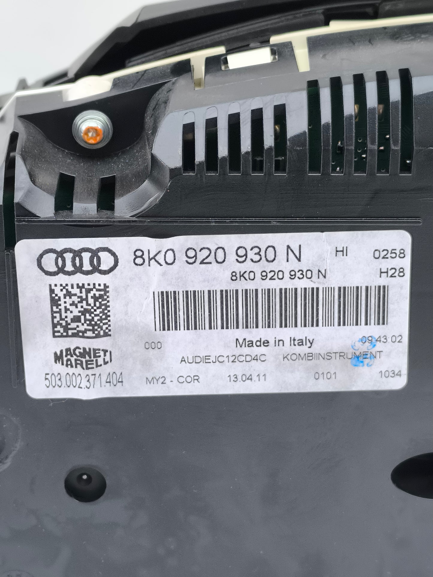 Zündanlage Audi A4 B8 2.0 TDI Baujahr 2011 Code 0281016140 ecoAG7615 (Steuergerät hat einen defekten Riegel)