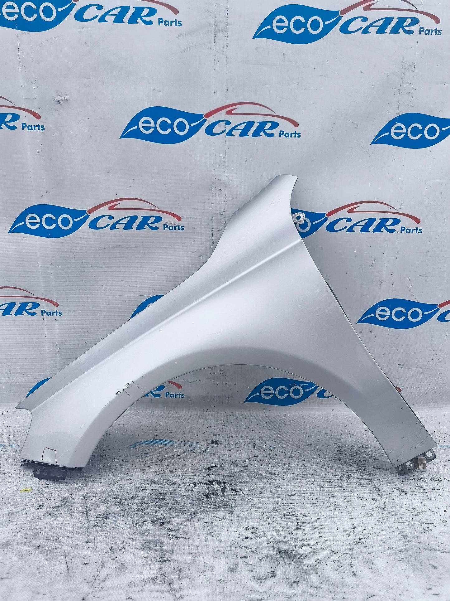 Left fender silver grey Mercedes A-Class w176 ecoAG5948