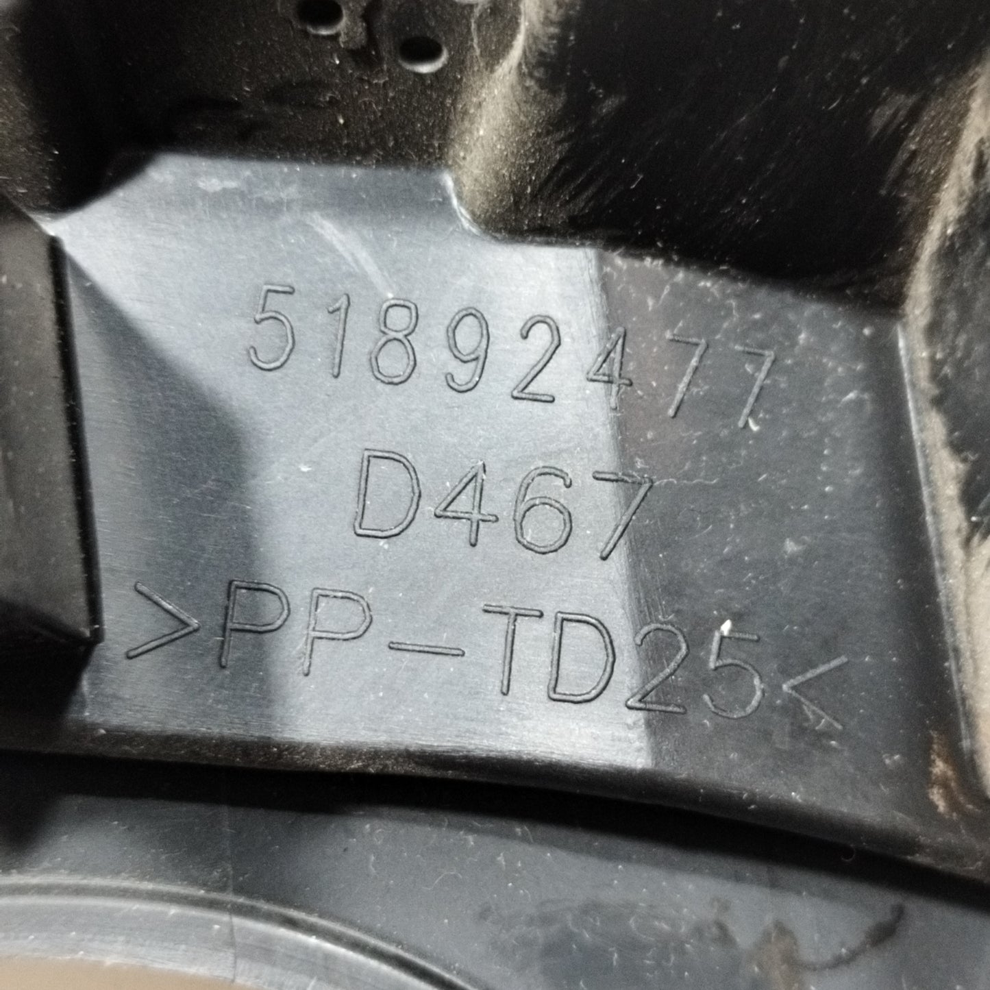 Fiat 500L 2013 central dashboard trim Cod: 51892477 ecoAC9327