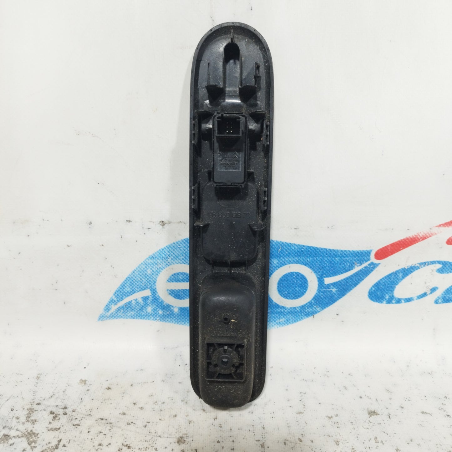 Front right button panel Peugeot 5008 2009 Code: 96650618ZD ecoAC9290