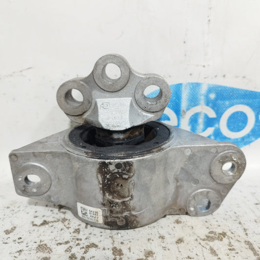 Upper right engine support Fiat 500 L 1.4 B 2013 code: 00519103720 ecoAC9329