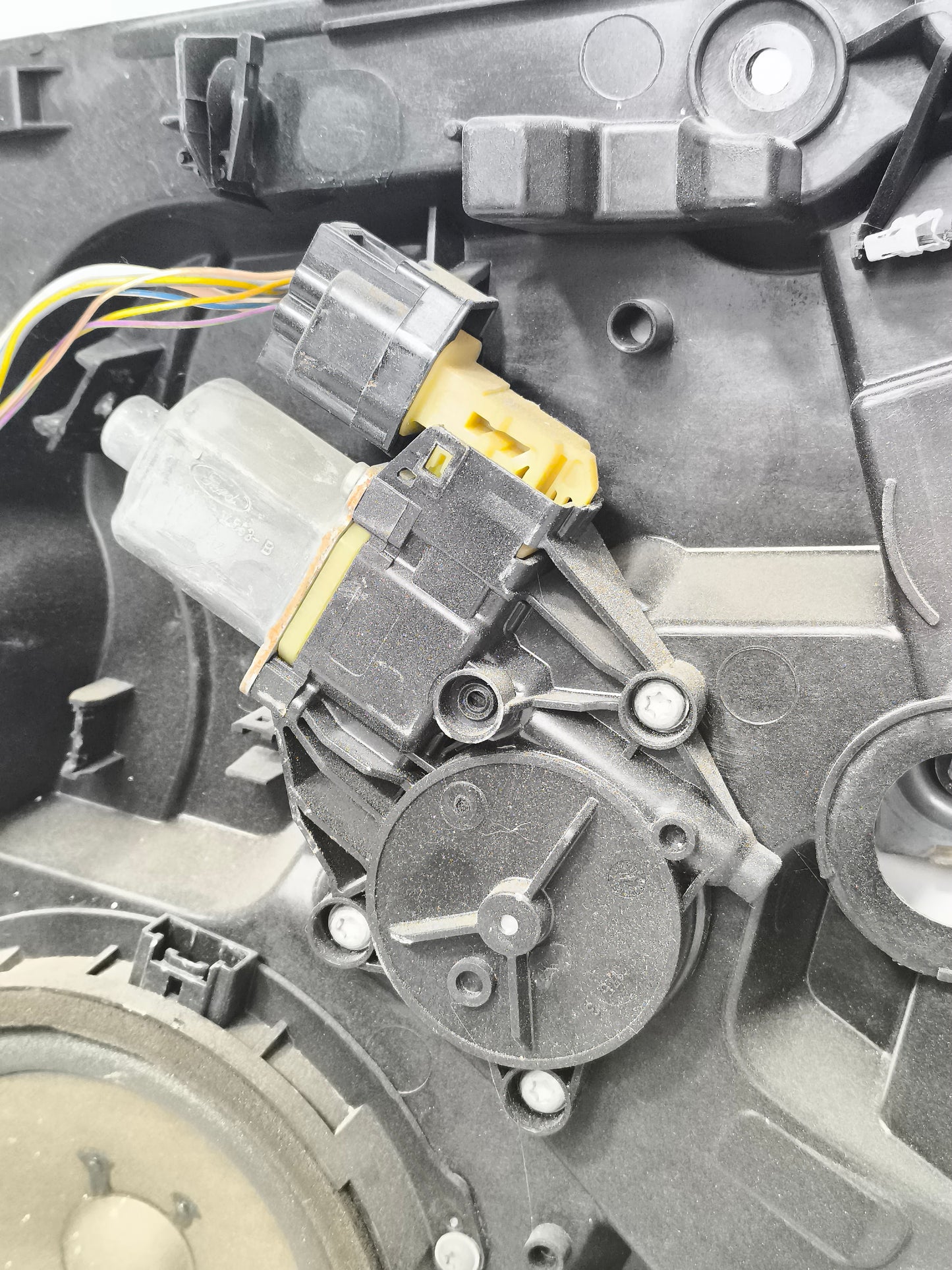 Gepäckträger vorne rechts, Ford Fiesta, Baujahr 2013, Code c1bba045h16 ecoAG6578