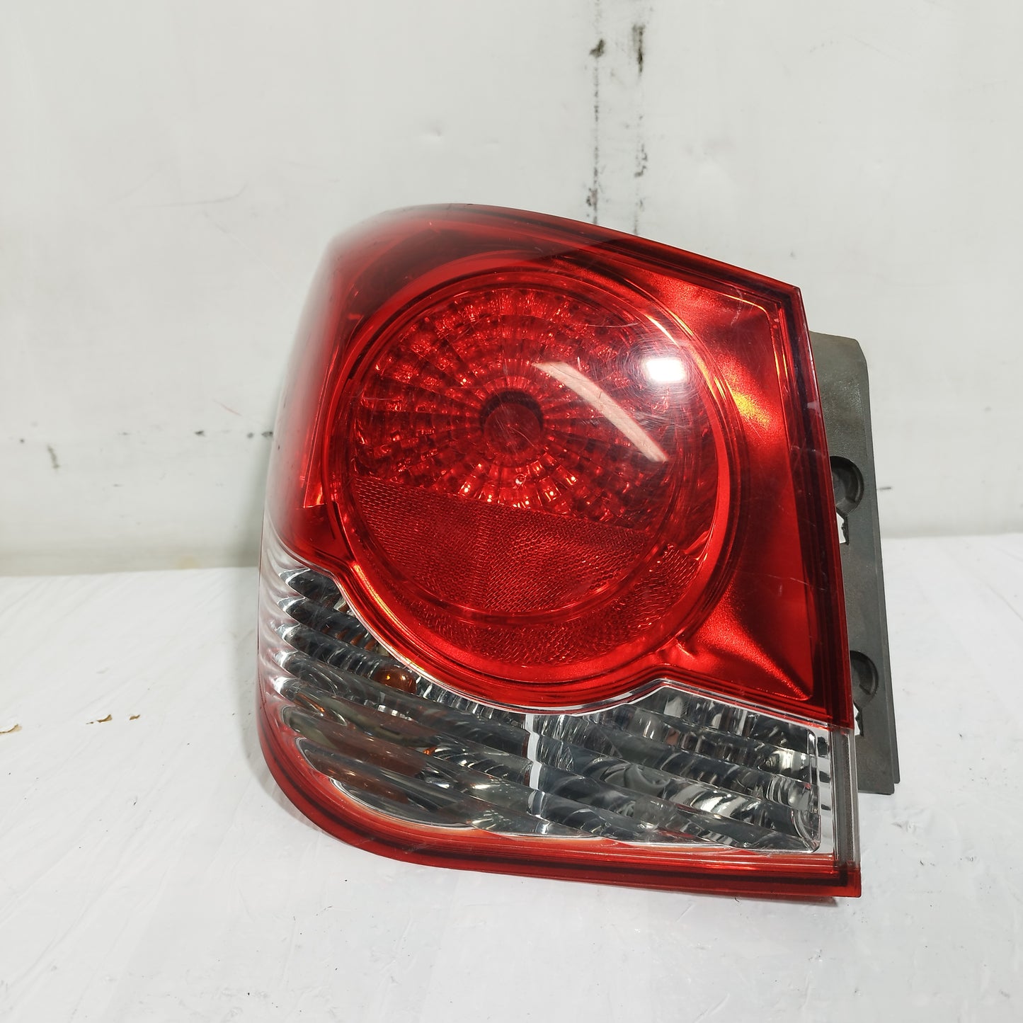 Fanale posteriore esterno sx Chevrolet Cruze (J300) Berlina 2009-2012 ecoAC15313