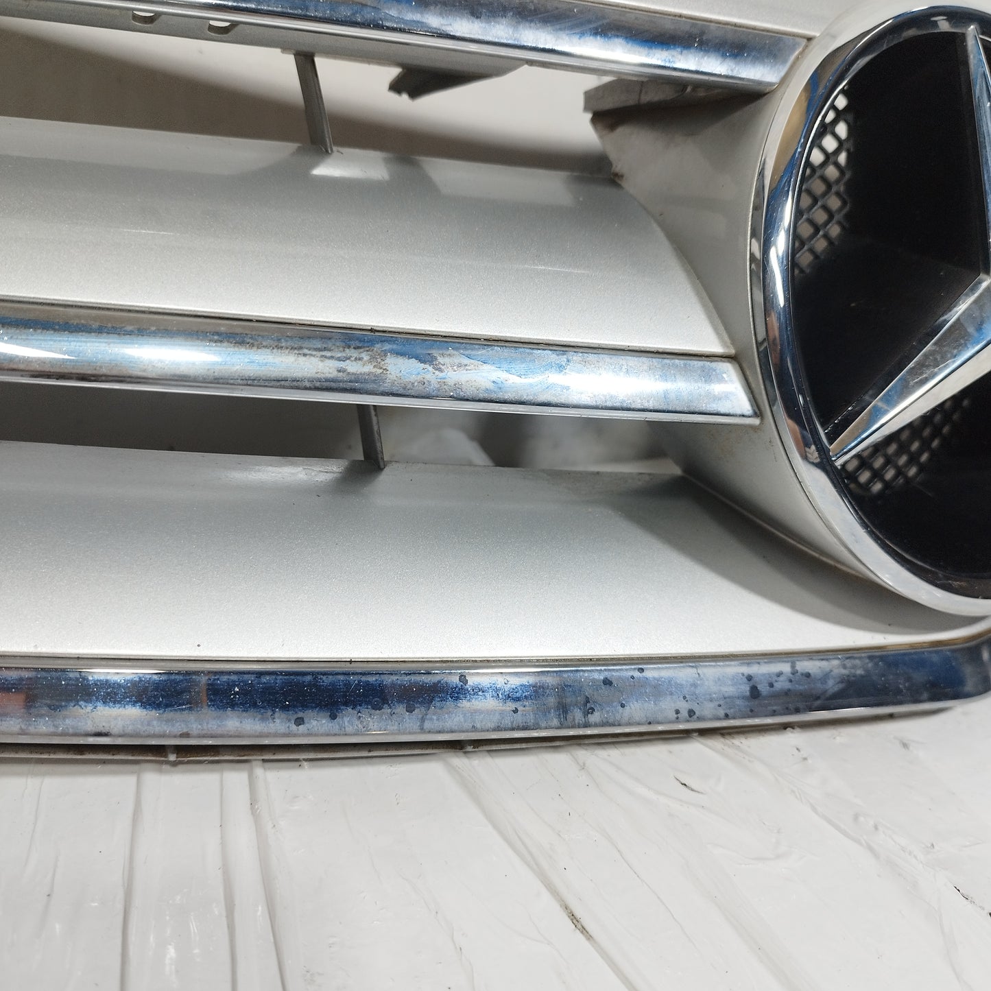 Mascherina centrale Mercedes Classe B W245 2008 Cod: A1698800883 ecoAC14273