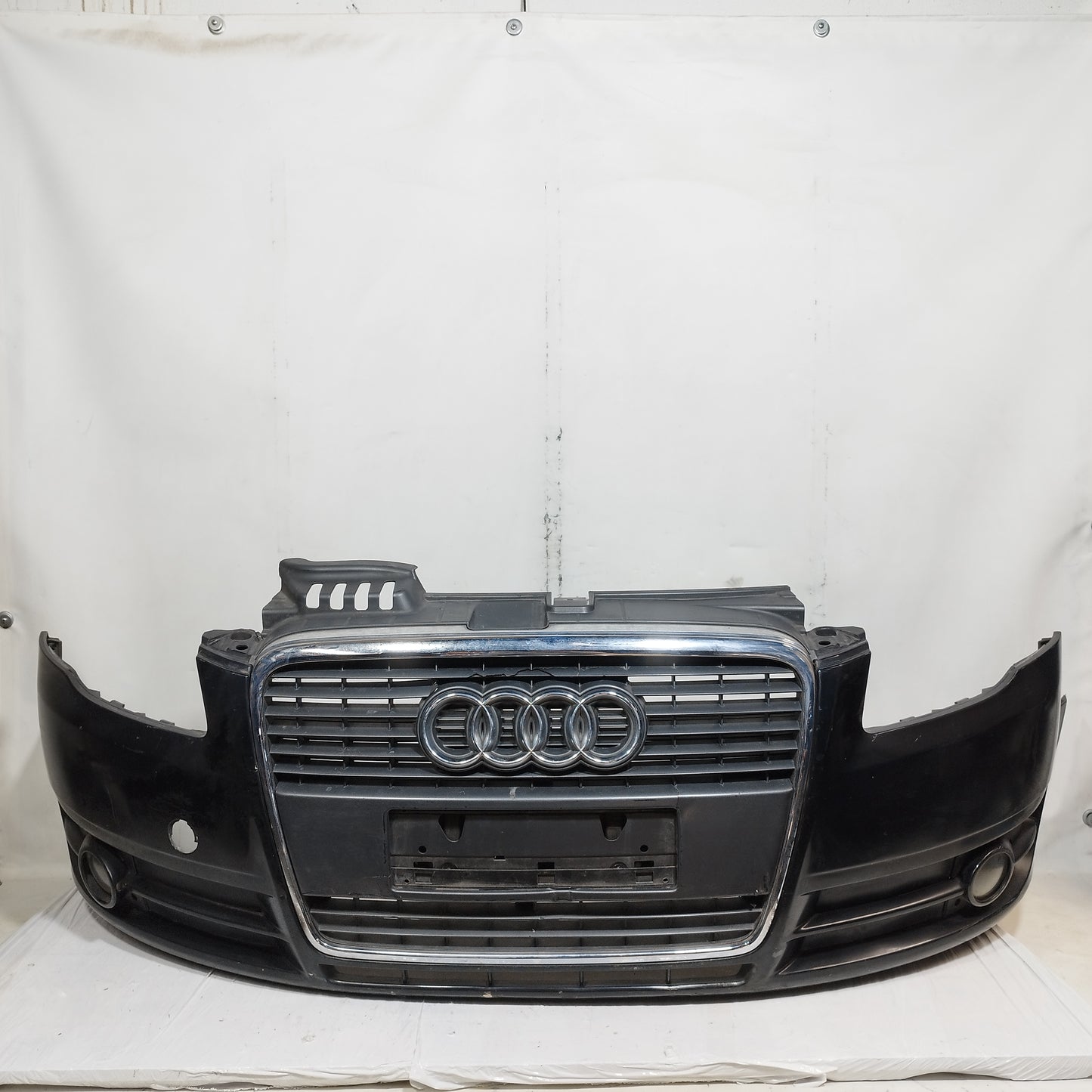 Paraurti anteriore nero Audi A4 B7 2004-2008 cod: 8e0807233e ecoAC15522
