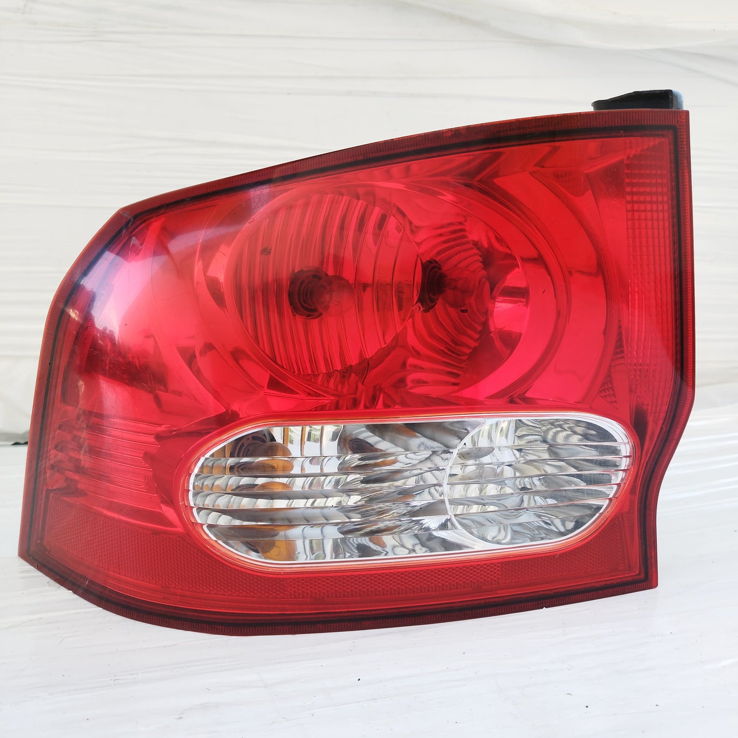 Fanale posteriore sx SsangYong Action 2006-2011 ecoDM326