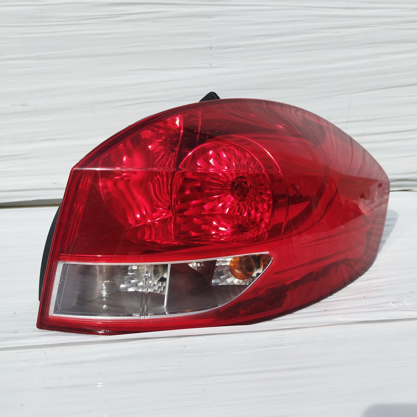 Fanale posteriore dx Renault Clio 2010 cod: 8200586844 ecoDM087