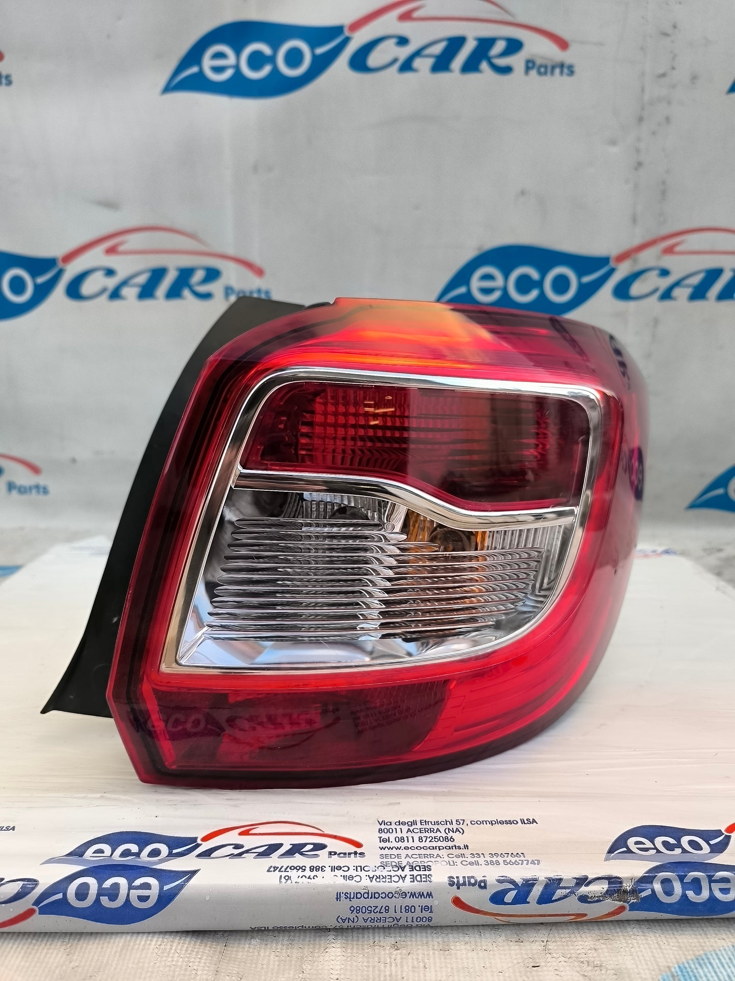 Dacia Sandero 2014 ecoAG5964 right rear light