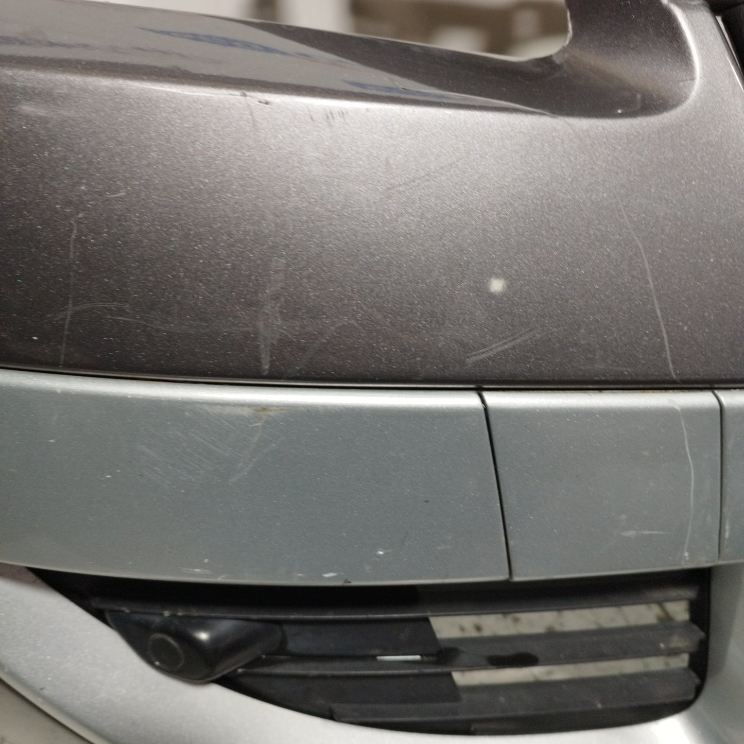 Dark grey front bumper Renault Scenic 2011 ecoAC10381
